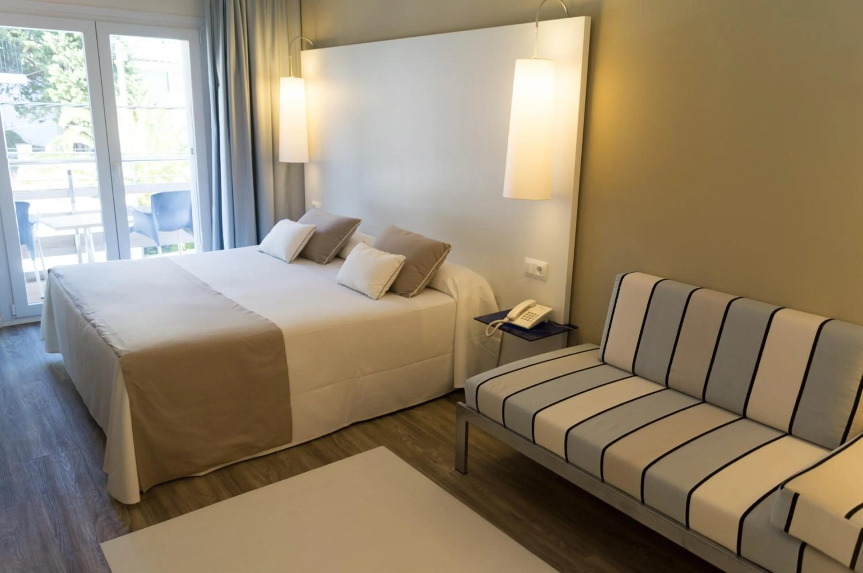 Standard Double or Twin Room in Canyelles Platja