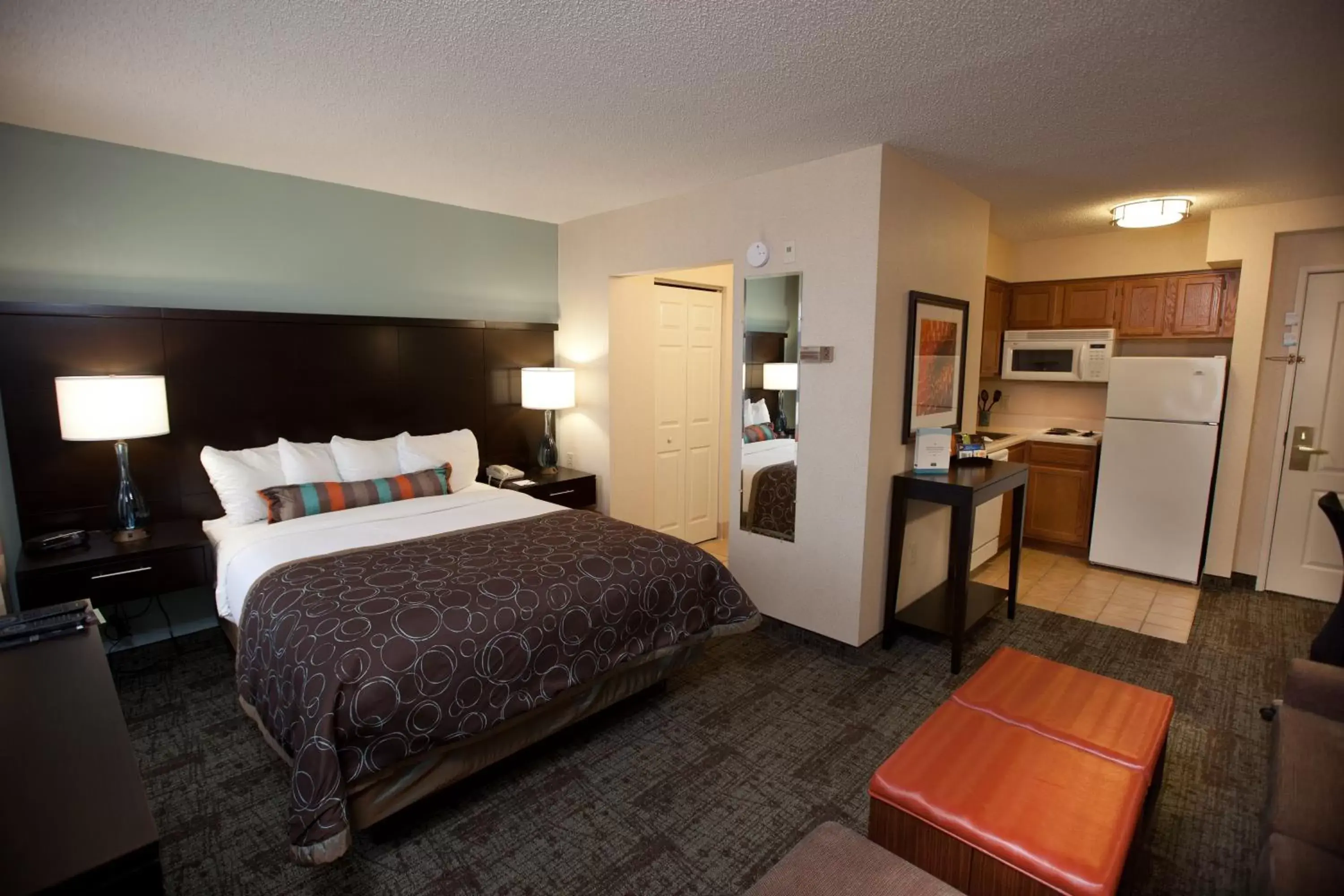 Photo of the whole room, Bed in Homewood Suites by Hilton Atlanta Buckhead Pharr Road