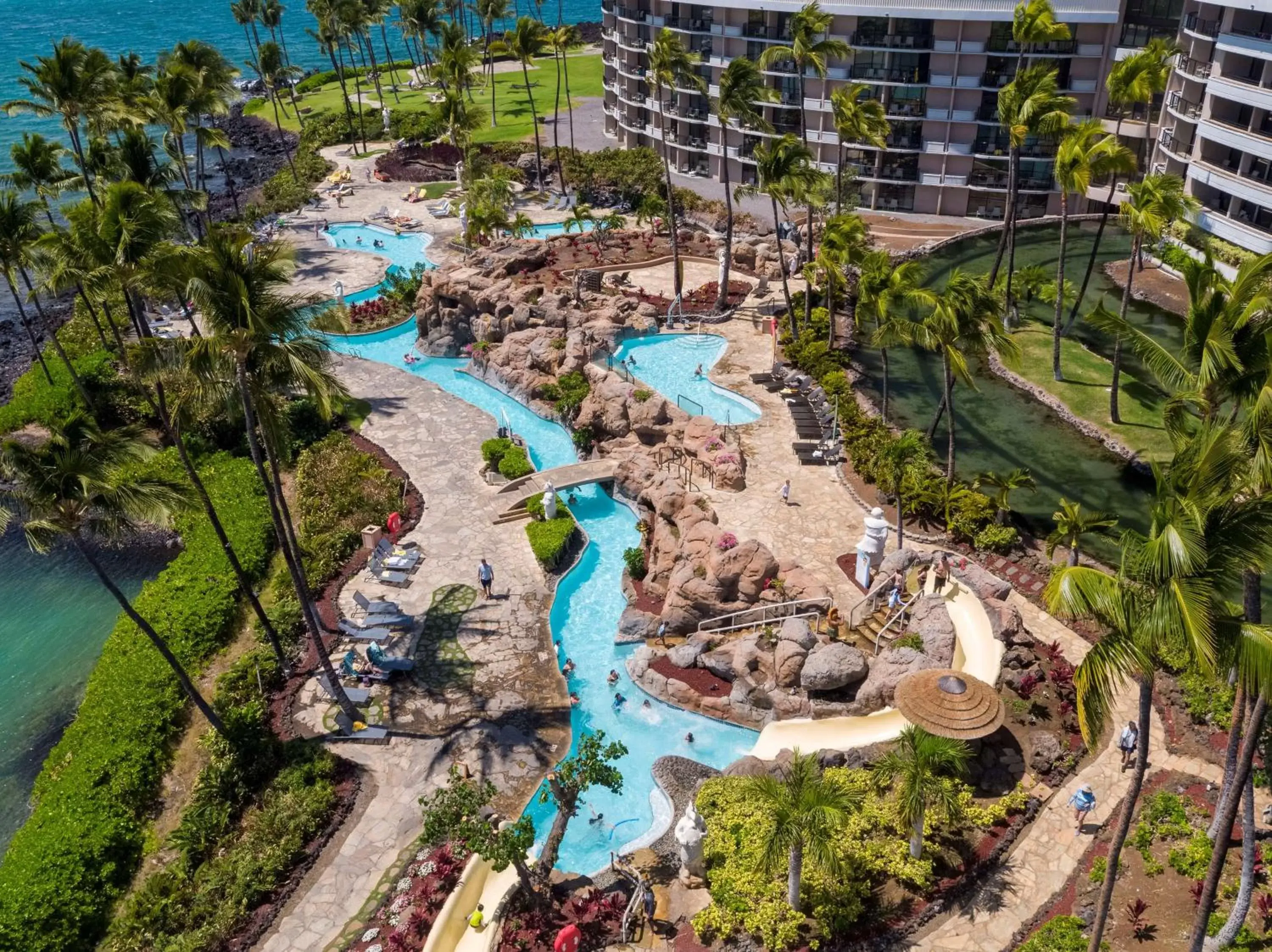 Pool view, Bird's-eye View in Hilton Waikoloa Village