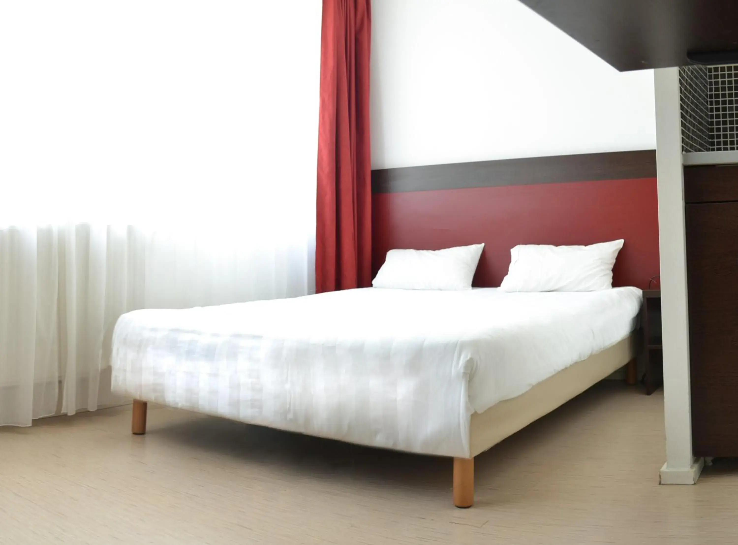 Bedroom, Bed in Residhotel Lille Vauban