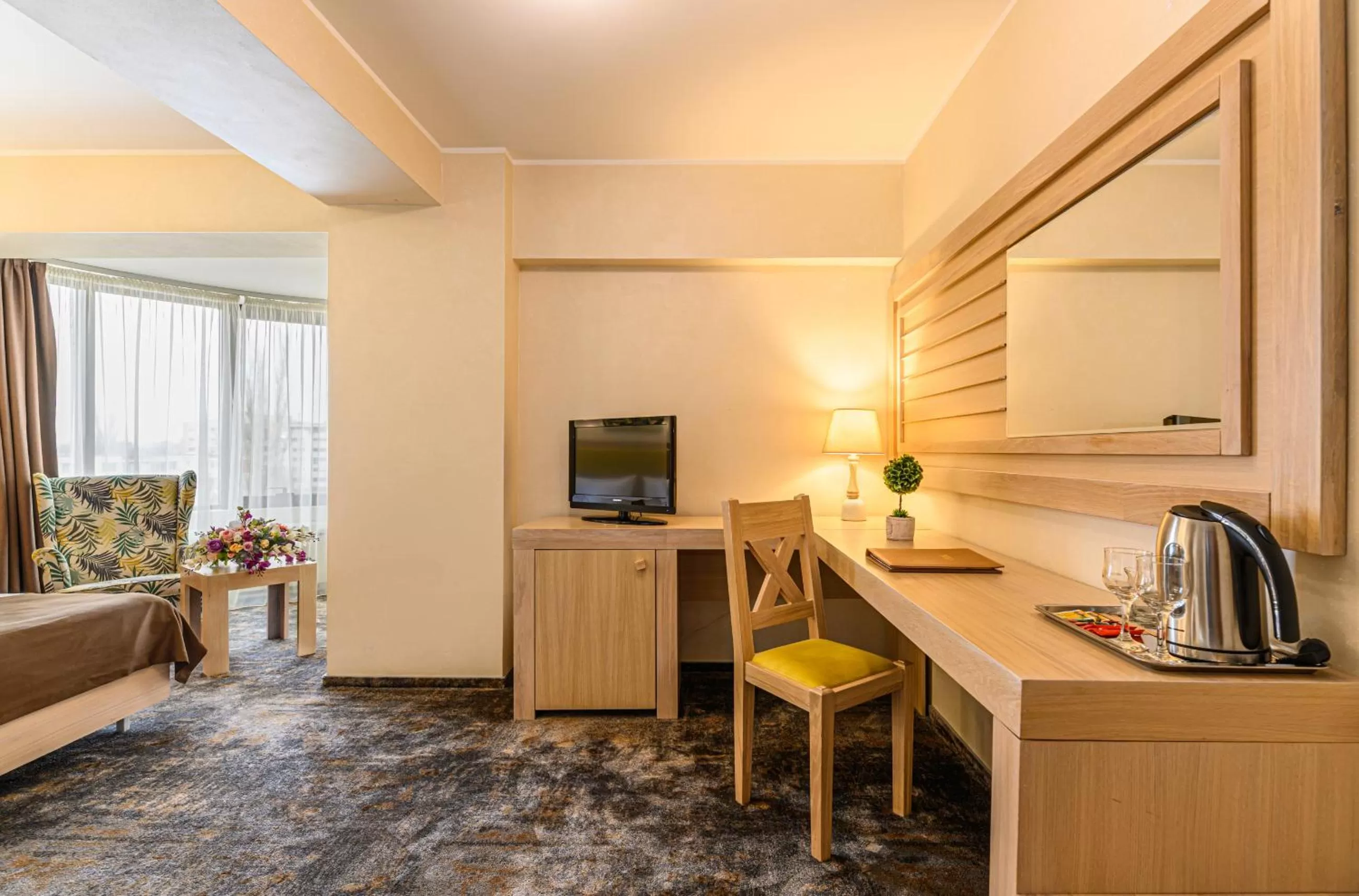 Coffee/tea facilities, Bed in Faleza Hotel by Vega