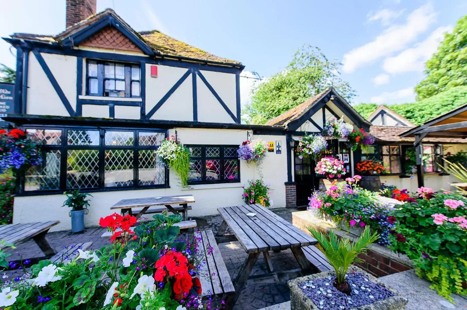 Property Building in Ye Olde Red Lion