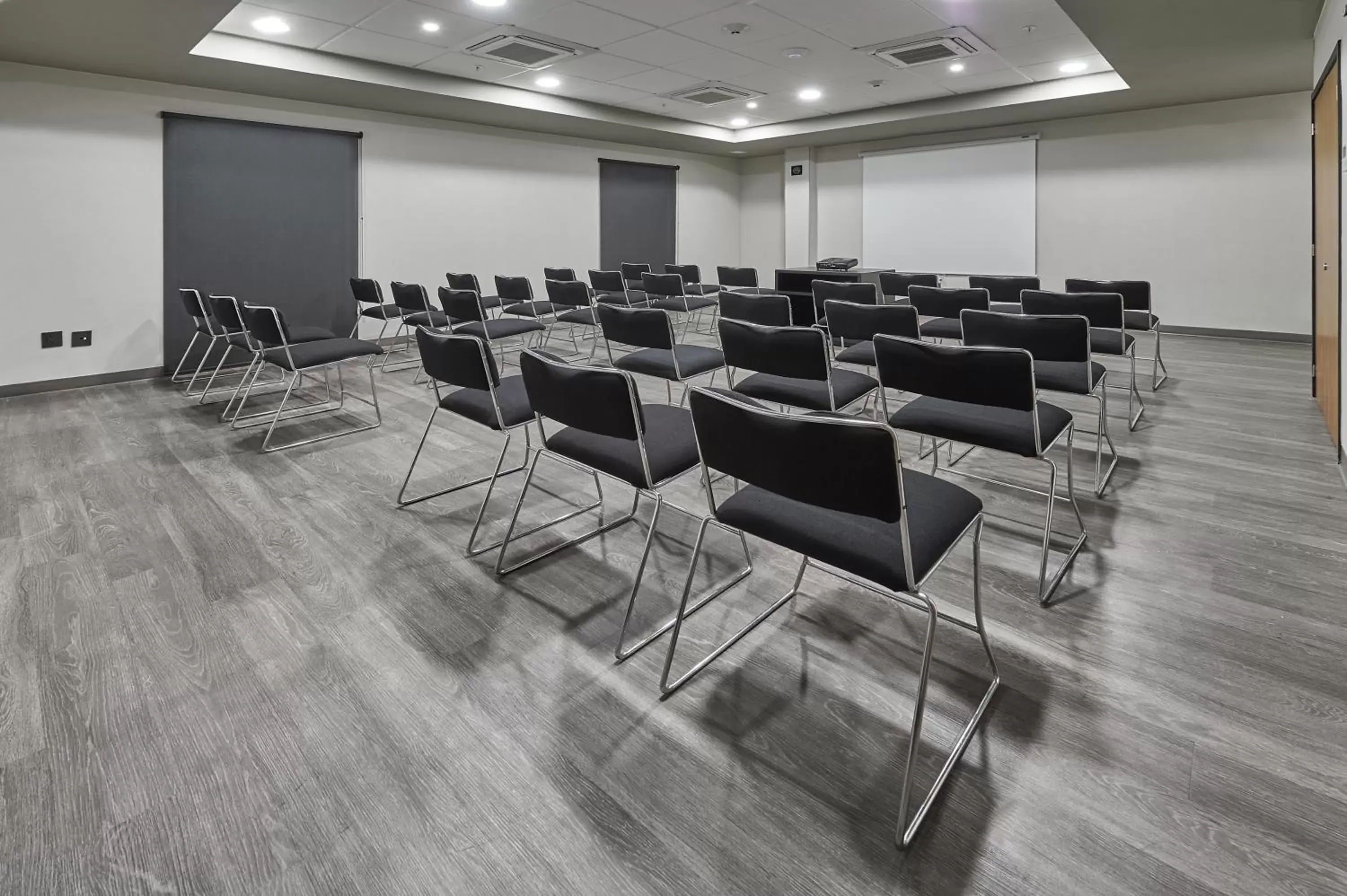 Meeting/conference room in City Express by Marriott Guaymas