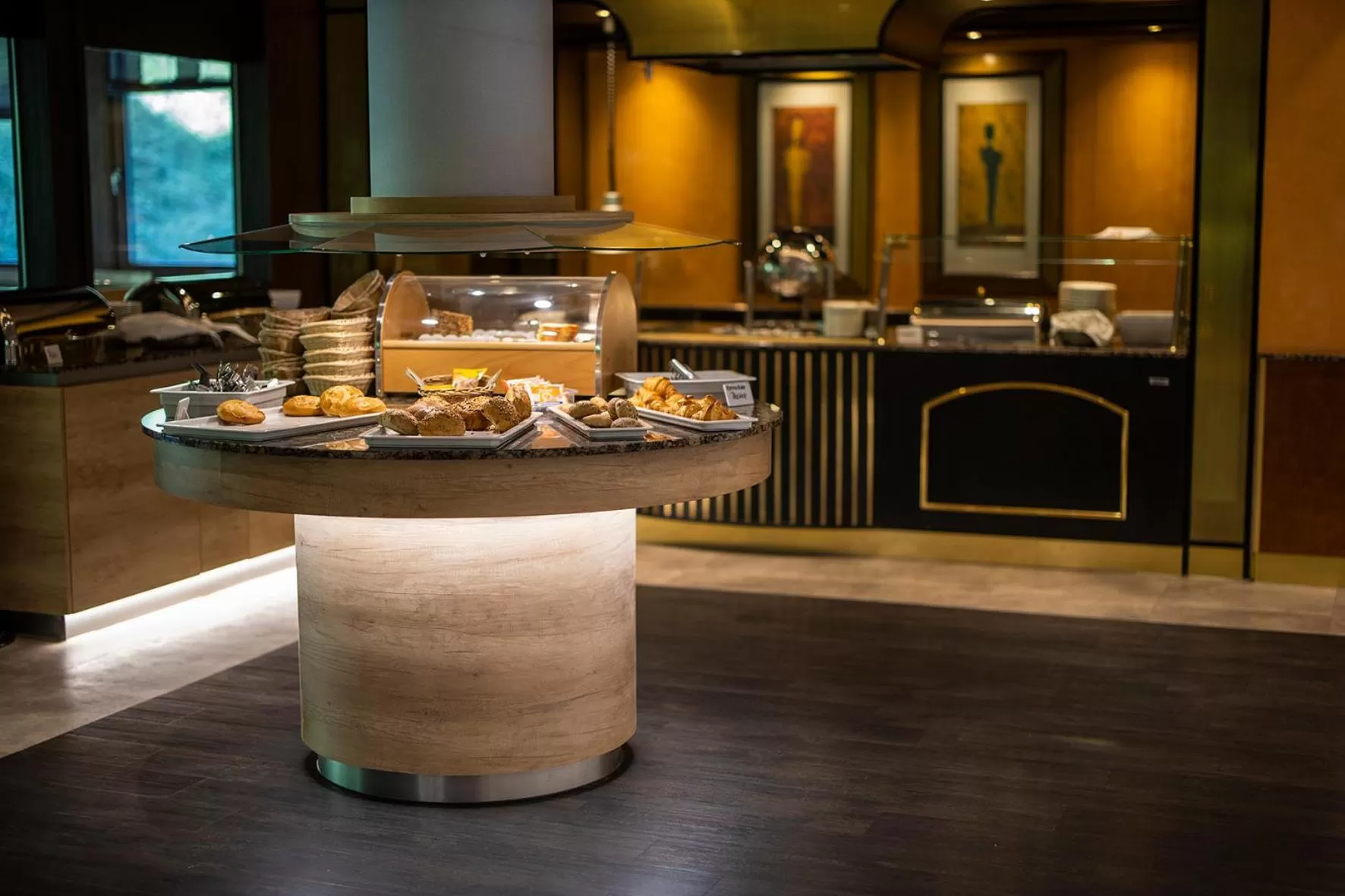 Buffet breakfast in Romantik Hotel Stryckhaus