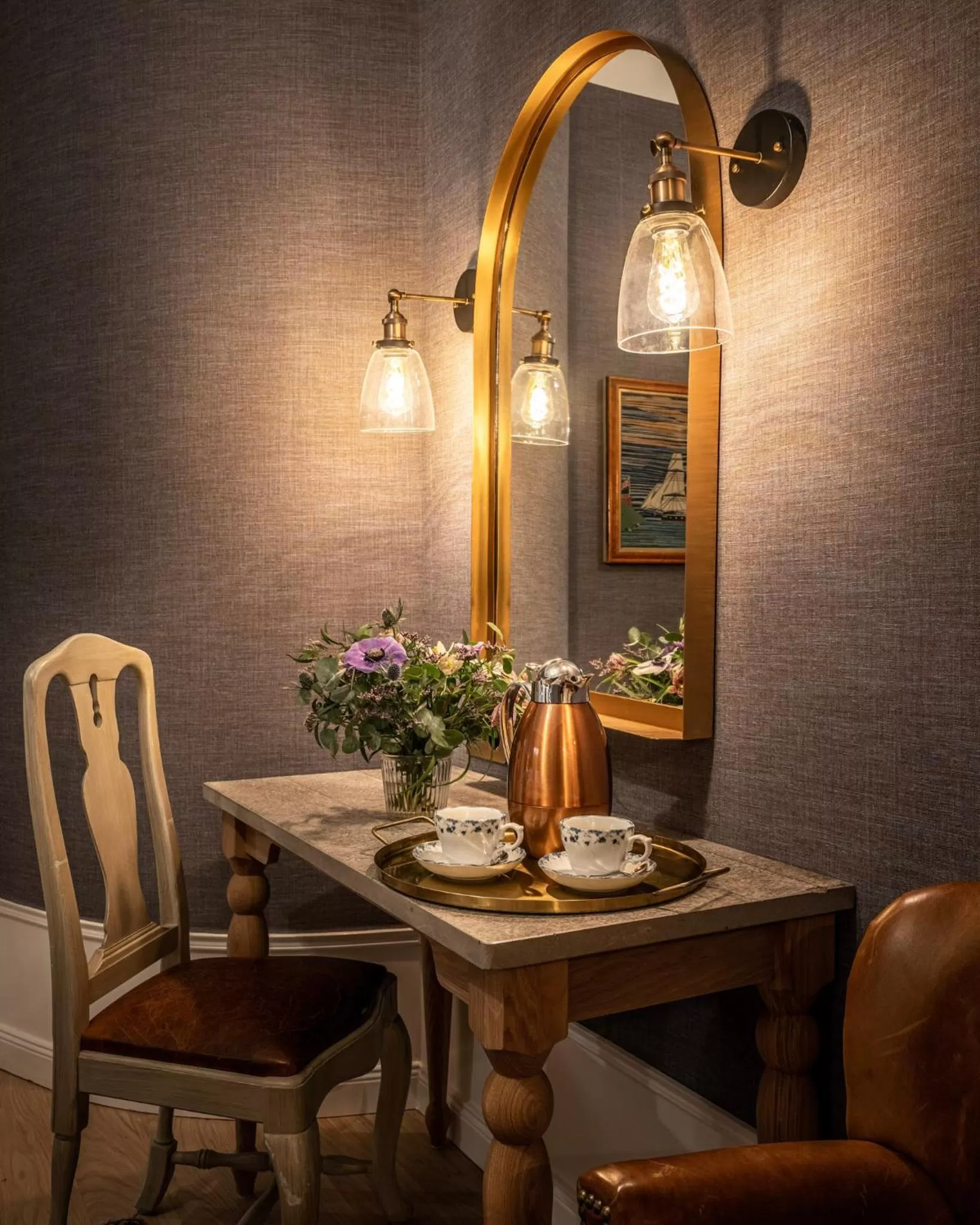 Decorative detail in Victory Hotel