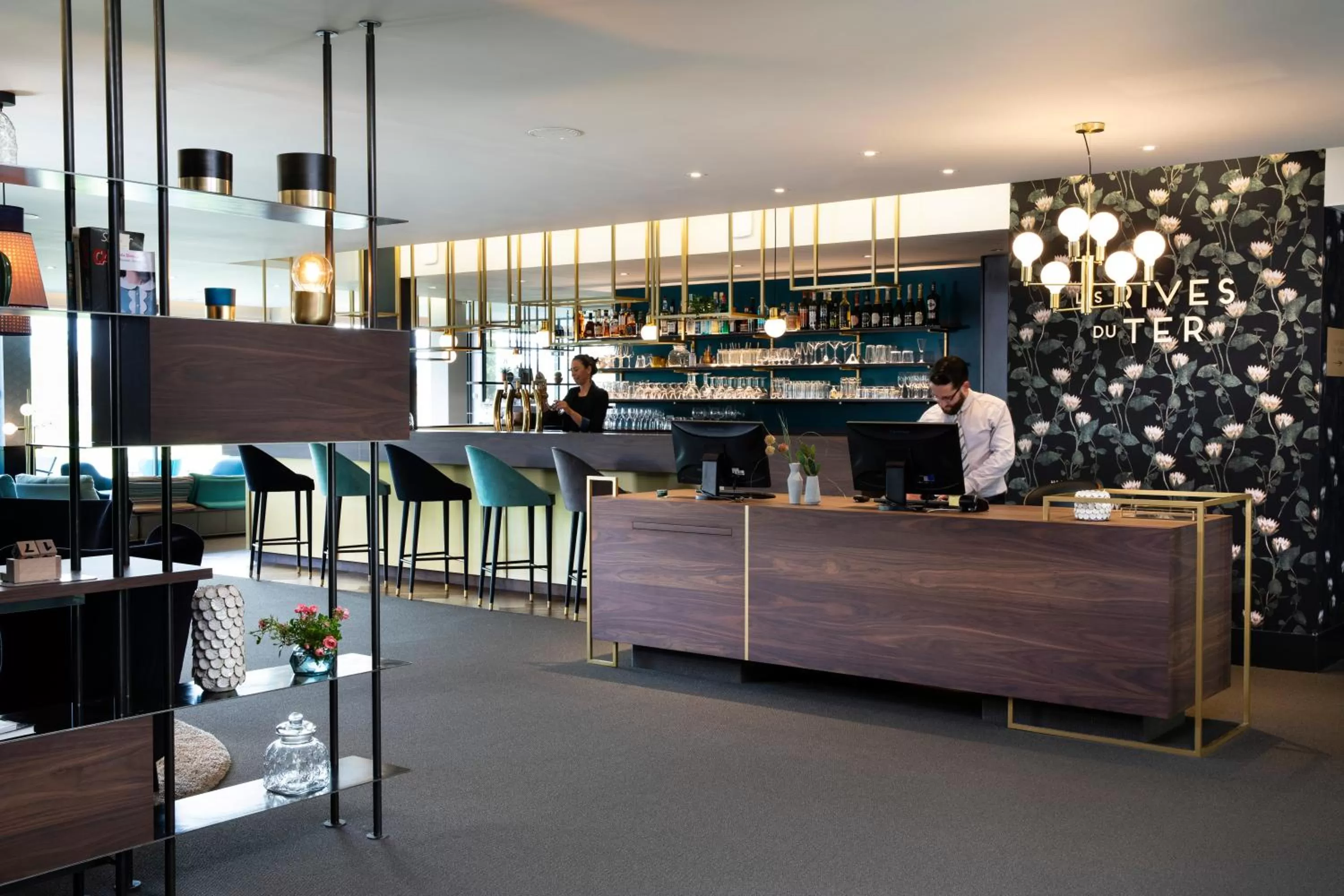 Lobby or reception in Best Western Plus Hotel les Rives du Ter