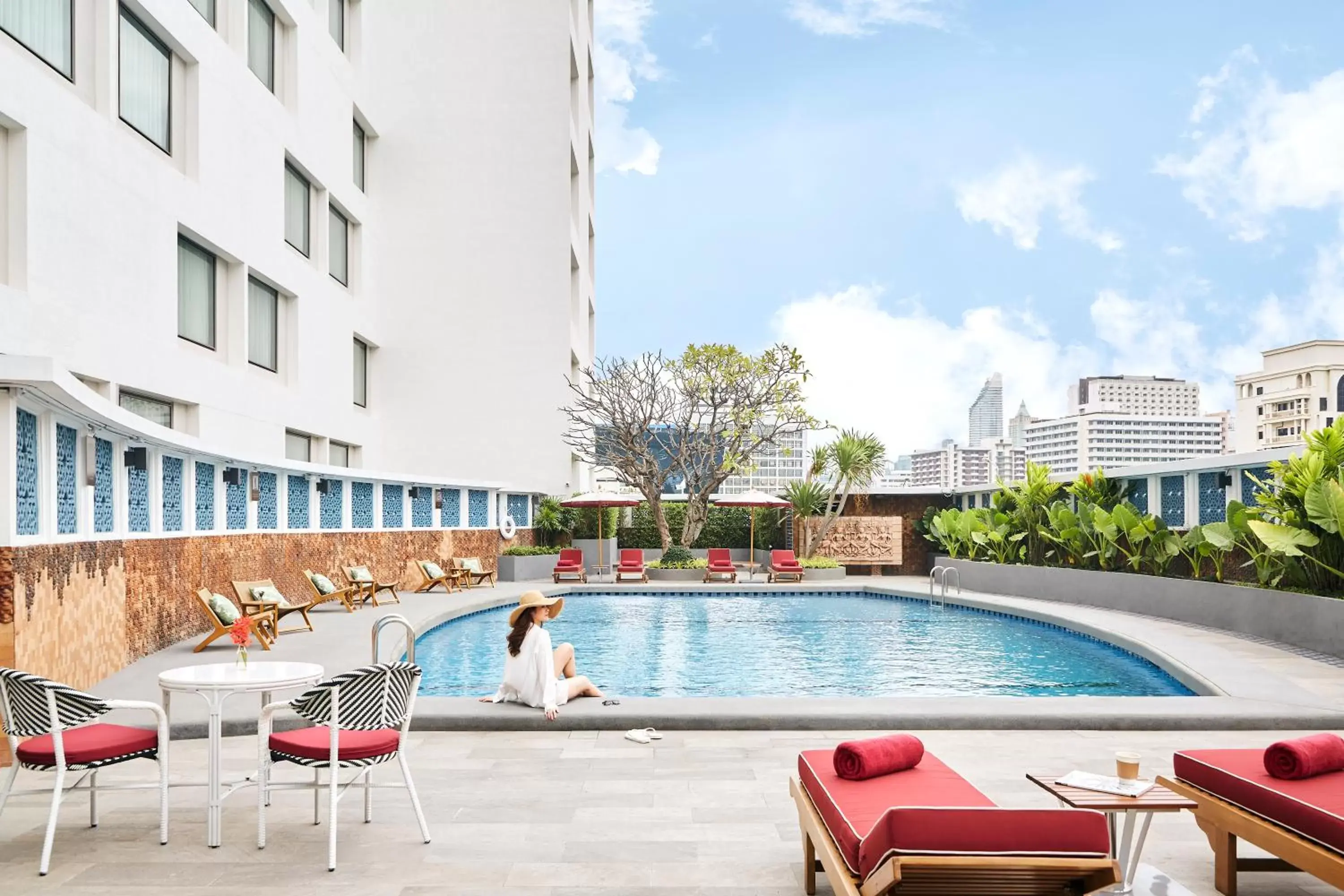 Swimming Pool in Montien Hotel Surawong Bangkok