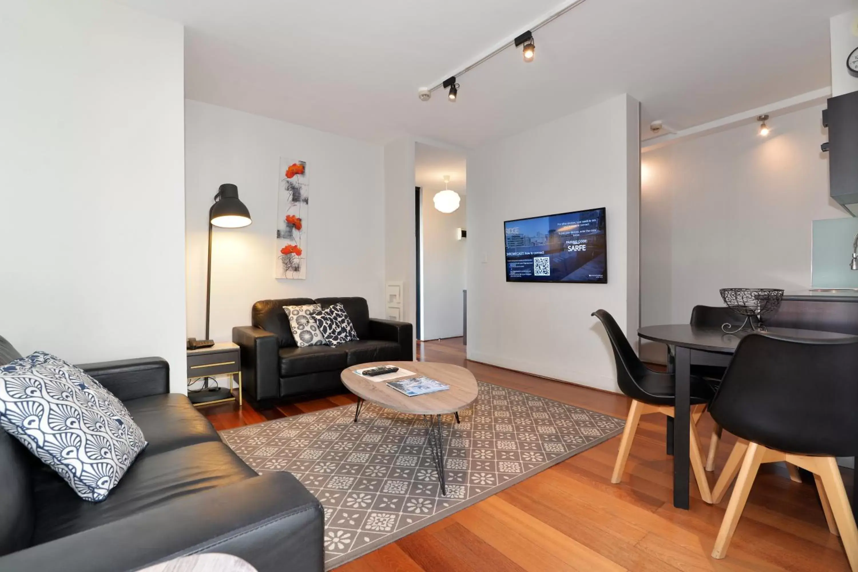 Living room, Seating Area in Ridge Apartment Hotel