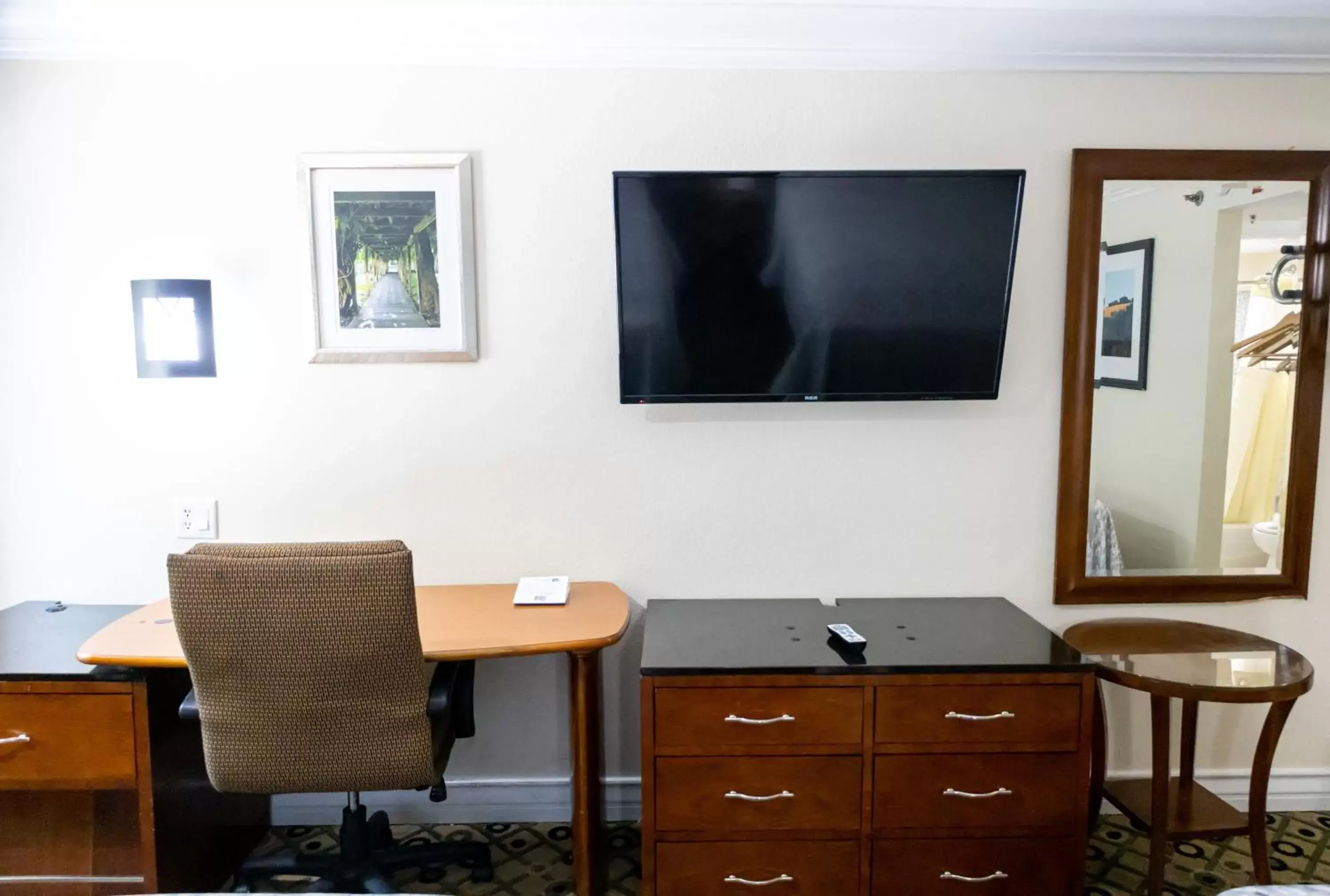 TV and multimedia, TV/Entertainment Center in Days Inn by Wyndham College Park Atlanta Airport South