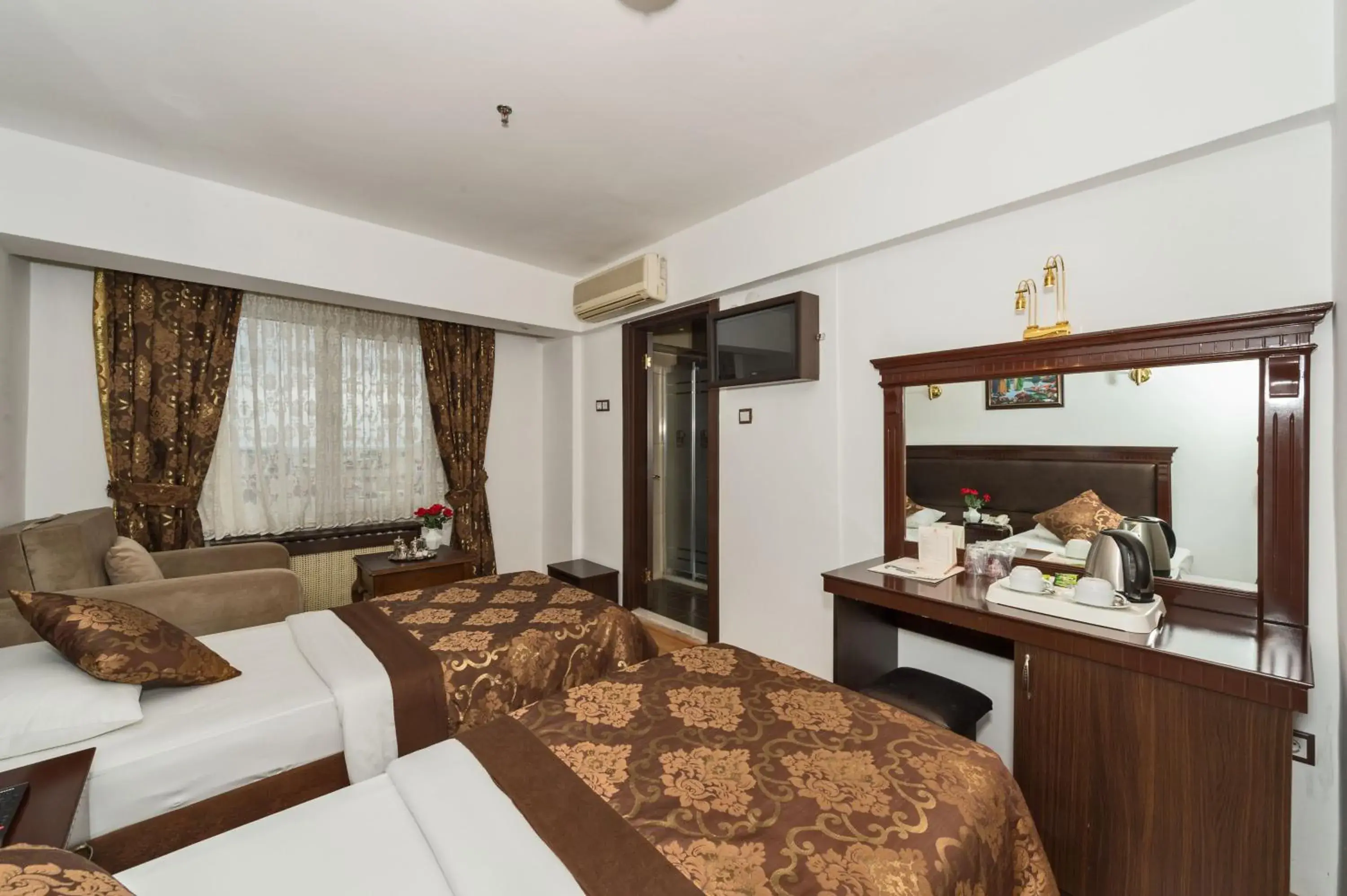 Standard Double or Twin Room in Kuran Hotel International