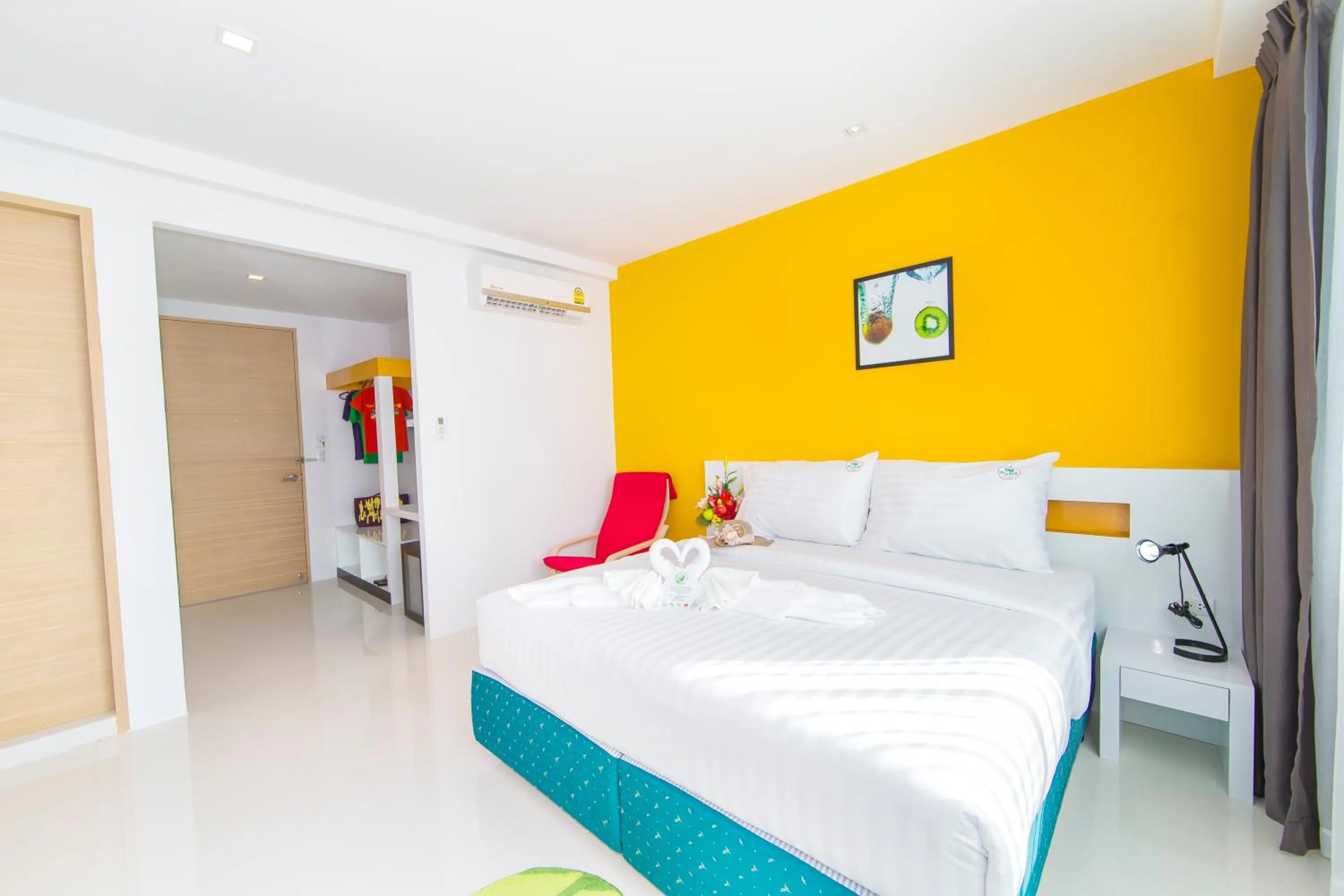 Bedroom, Bed in The Frutta Boutique