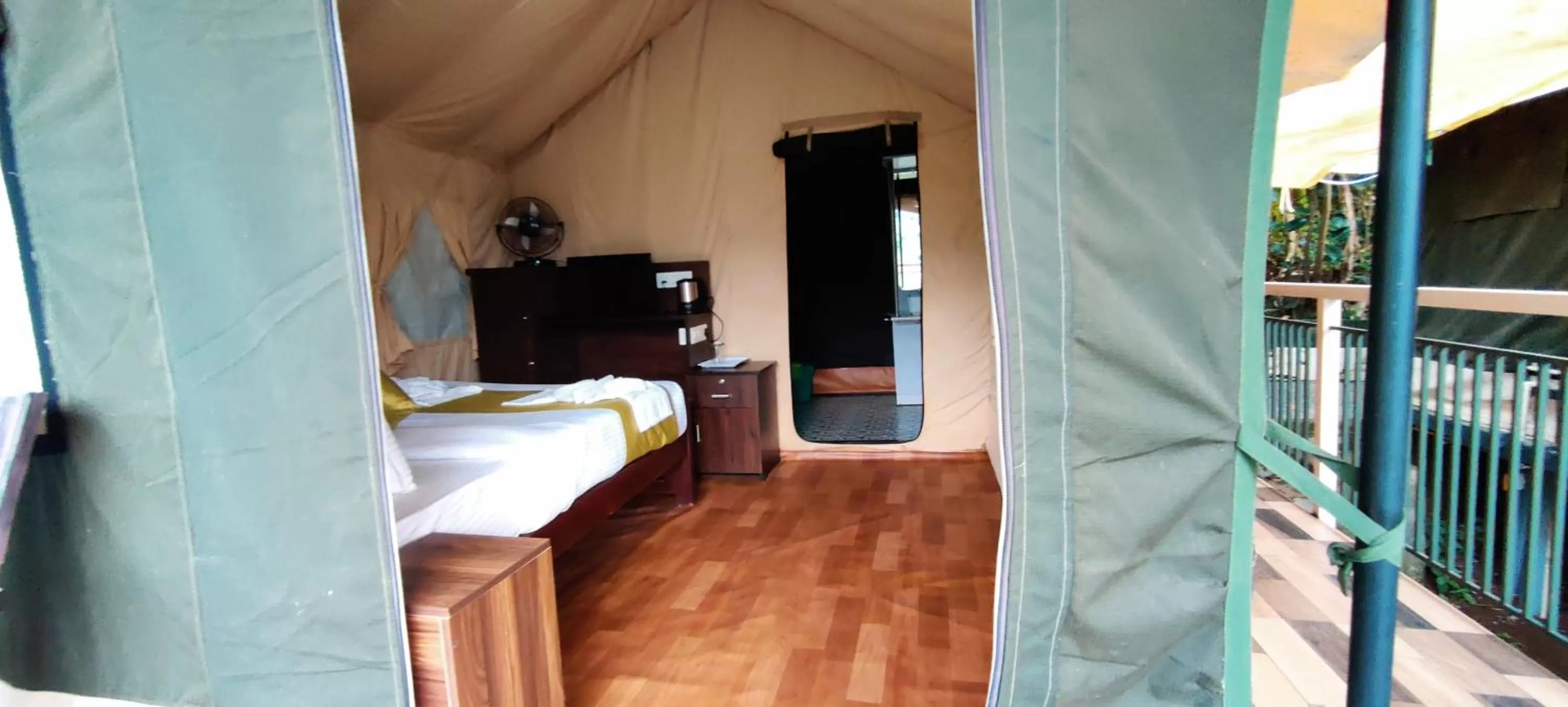 Bedroom in Chalona Jungle Vibe