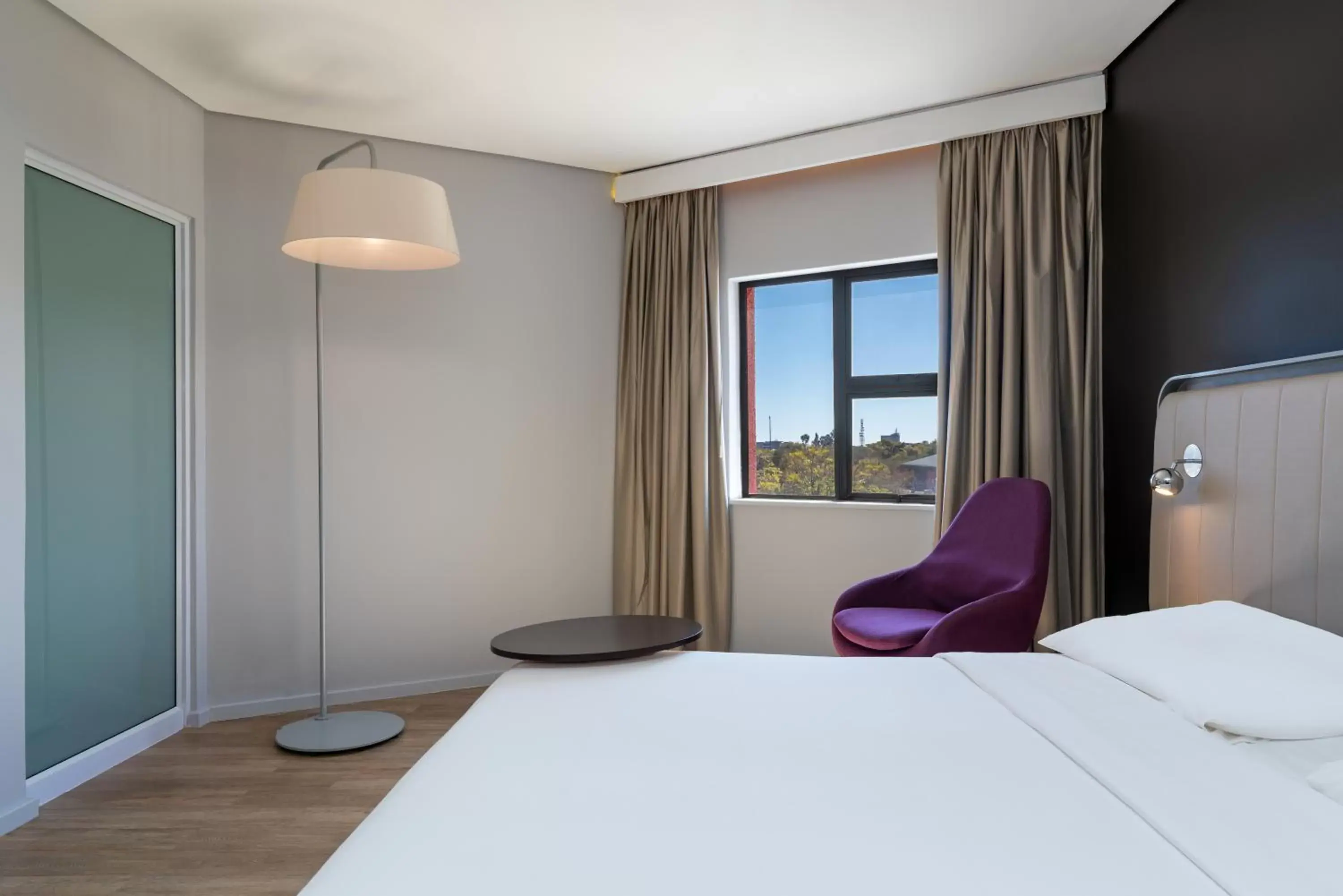 Bed in Park Inn by Radisson Polokwane