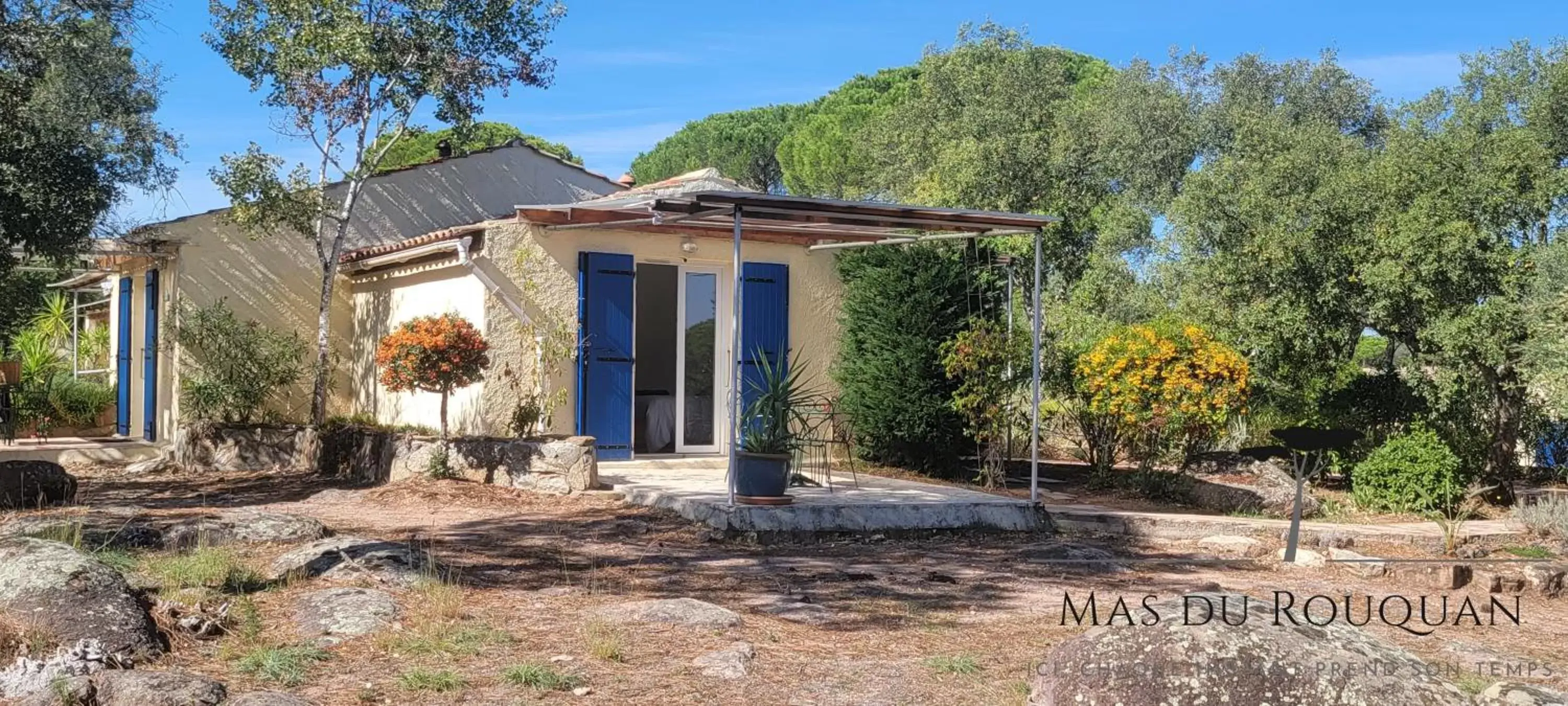 Patio, Property Building in Le Mas du Rouquan