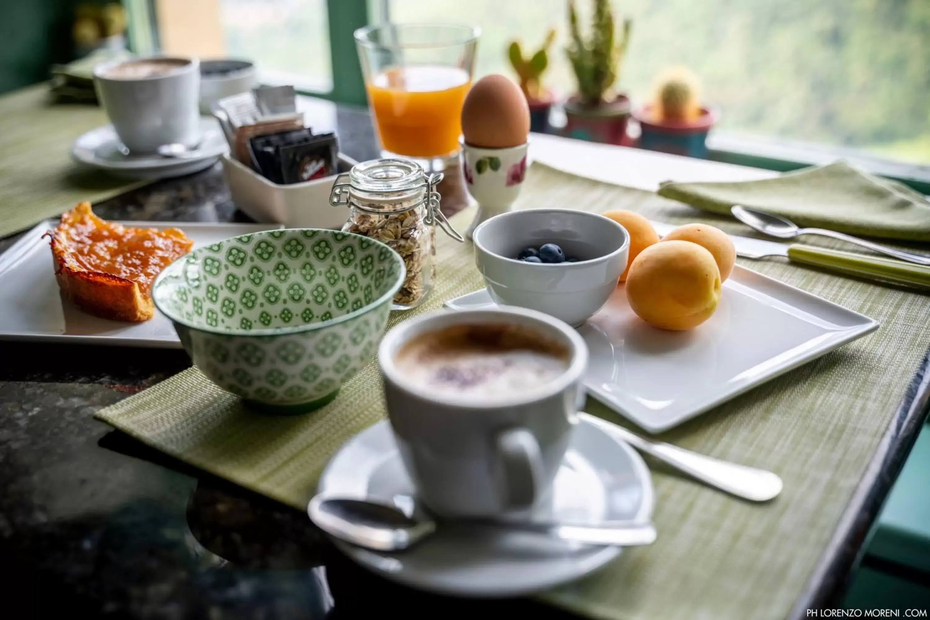 Continental breakfast in Hotel Colonne