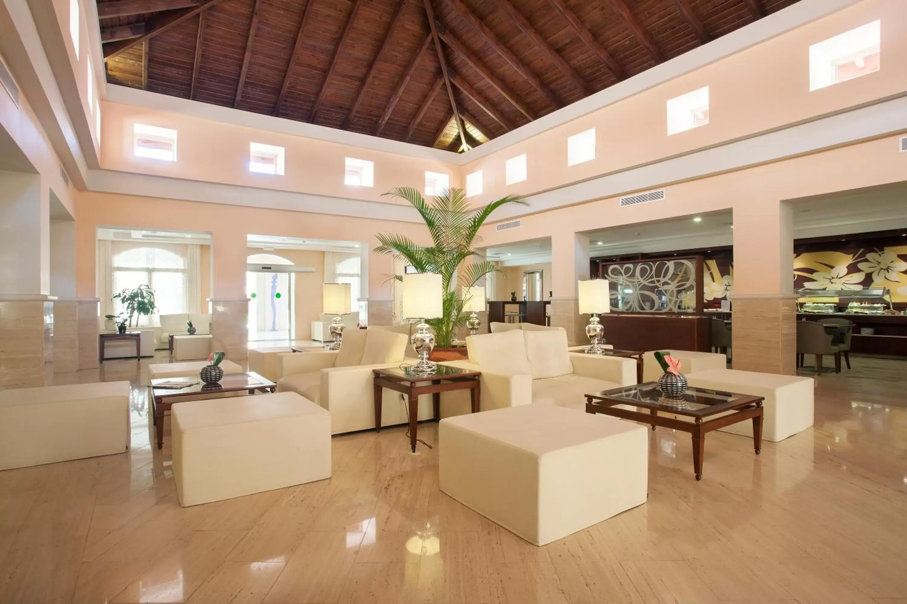 Lounge or bar, Lobby/Reception in Majestic Colonial Punta Cana - All Inclusive
