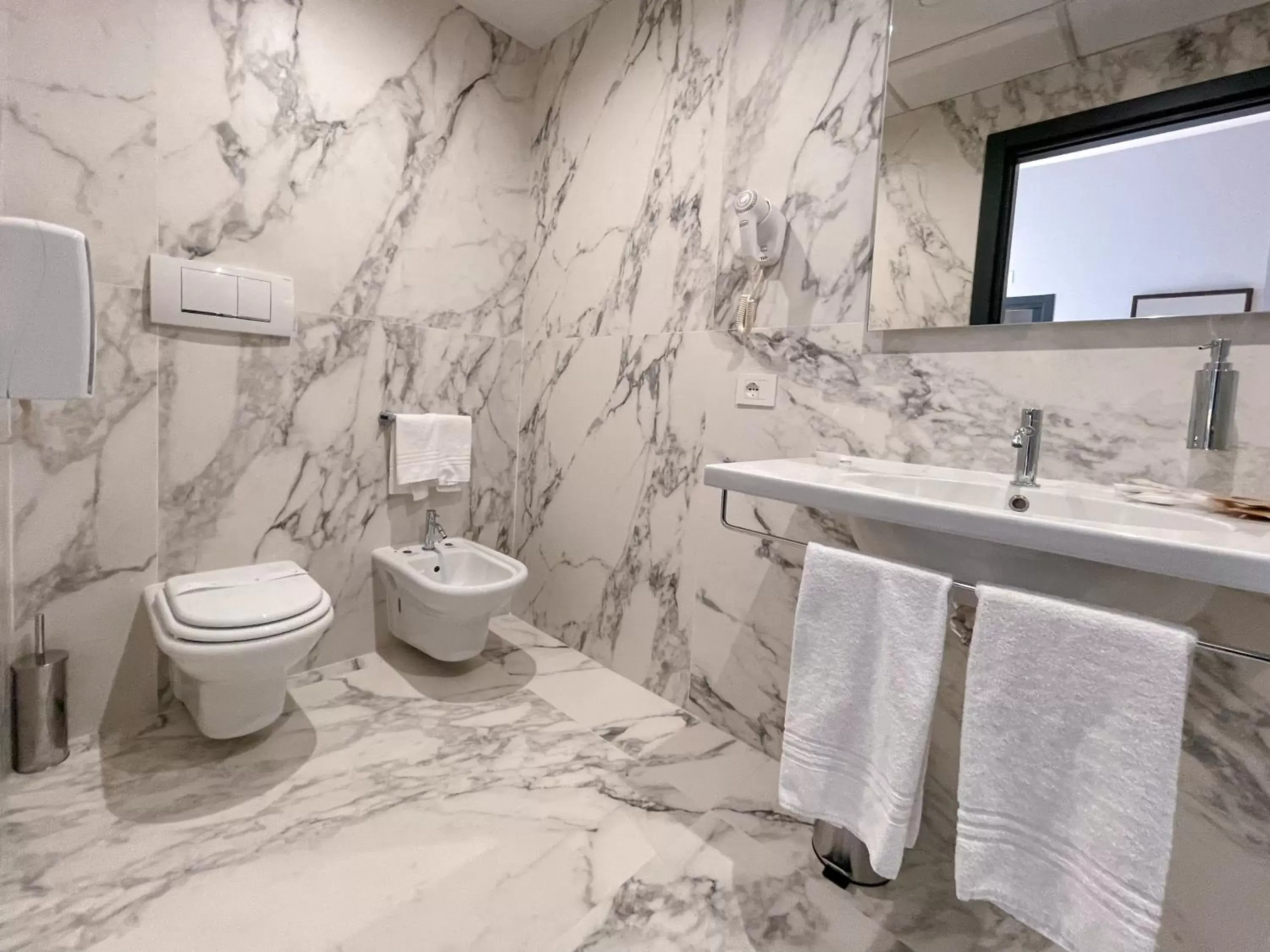 Bathroom in Hotel Impero
