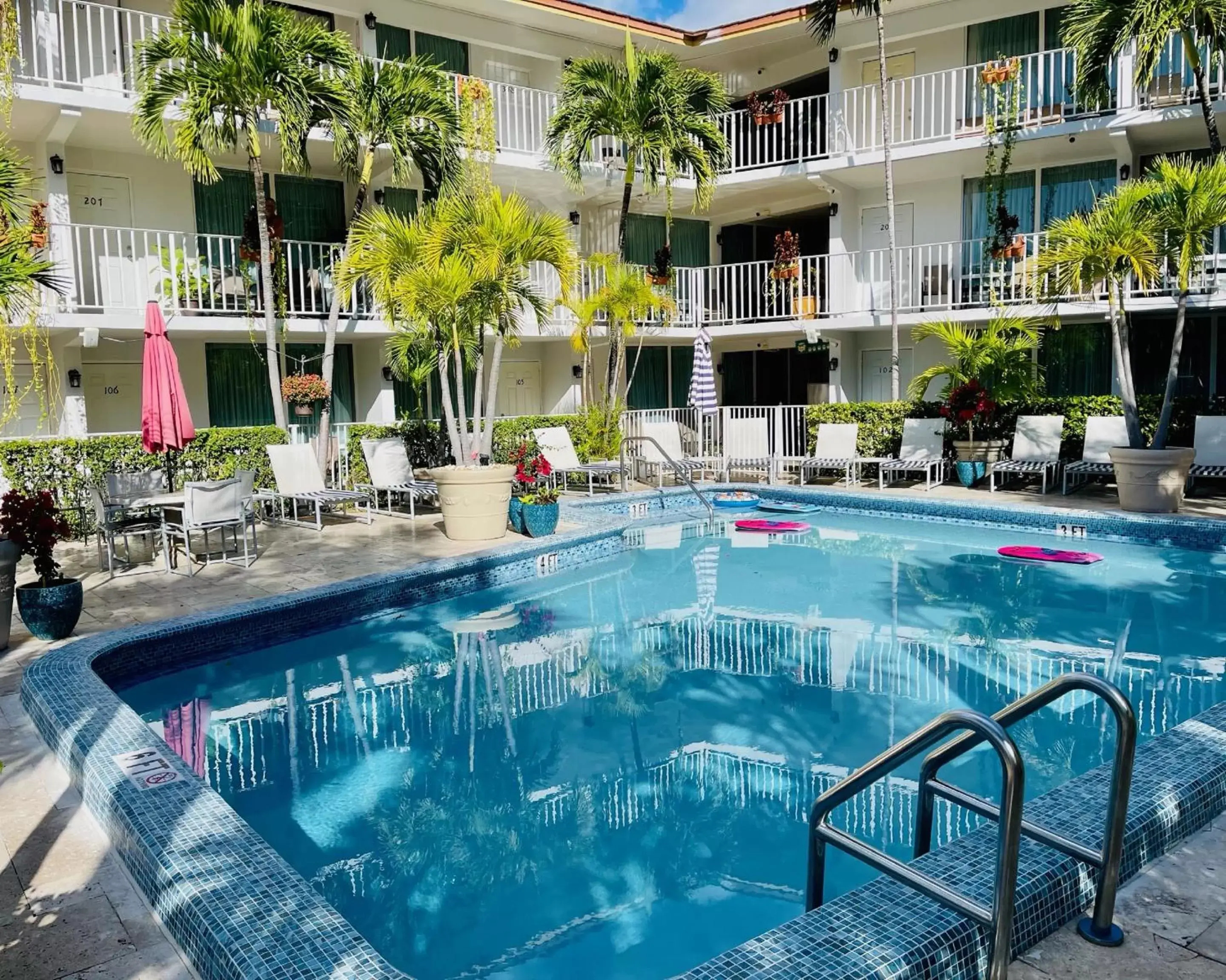 Property building, Swimming Pool in Ocean Mile Hotel