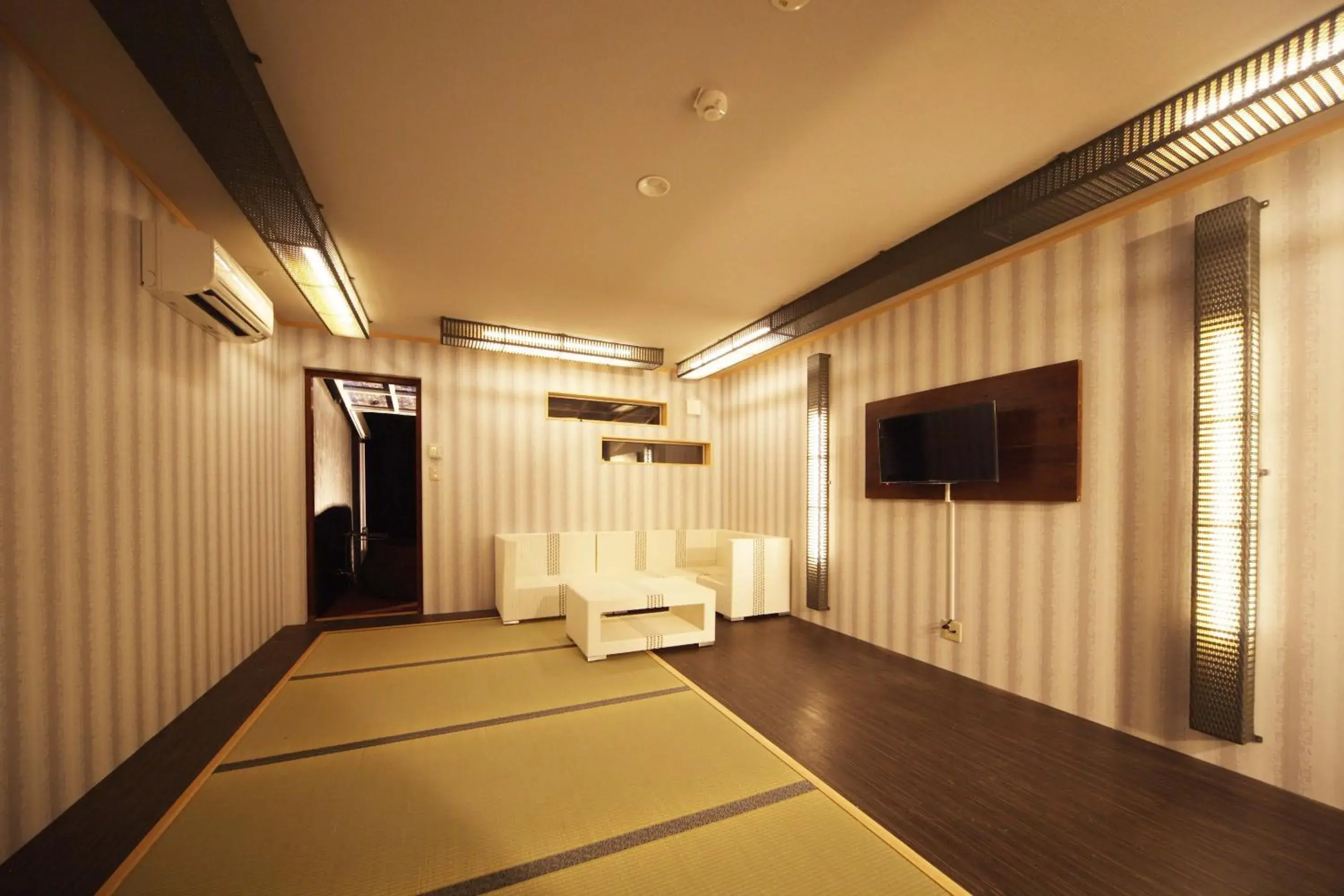 Photo of the whole room, TV/Entertainment Center in XYZ Private Spa and Seaside Resort