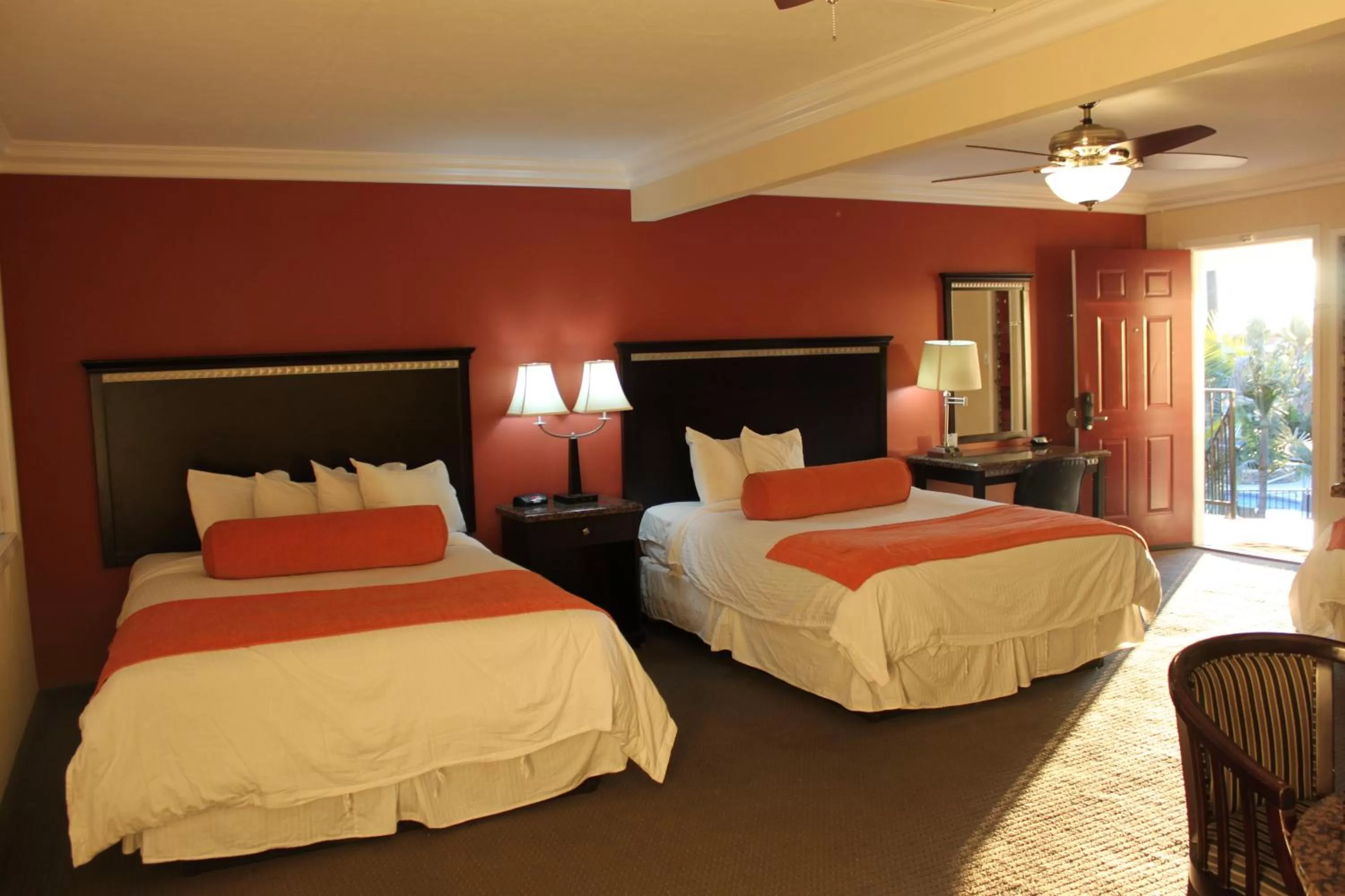 Bedroom, Bed in Travelodge by Wyndham Santa Maria