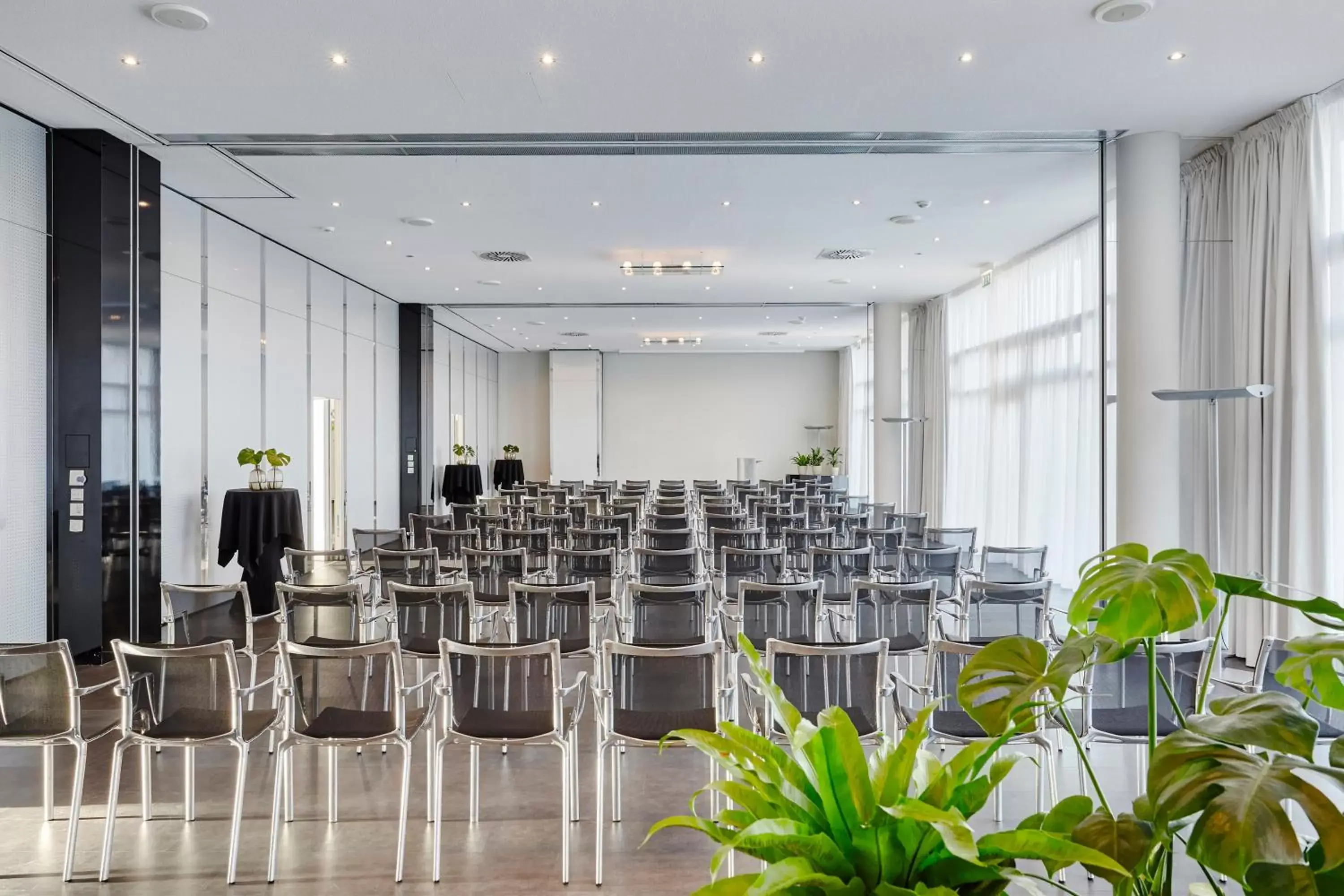 Meeting/conference room in INNSiDE by Meliá Bremen