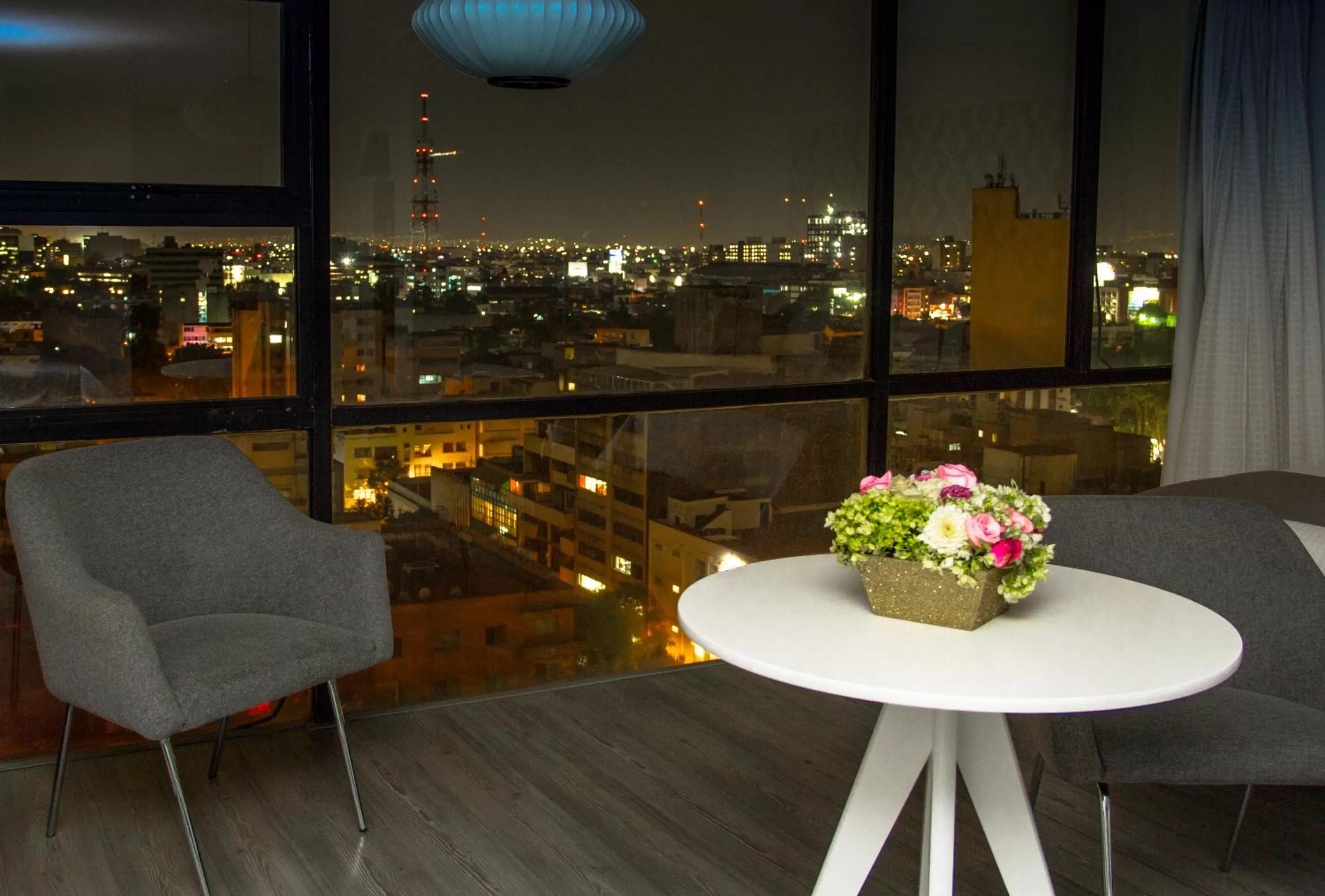 City view in Hotel El Ejecutivo by Reforma Avenue