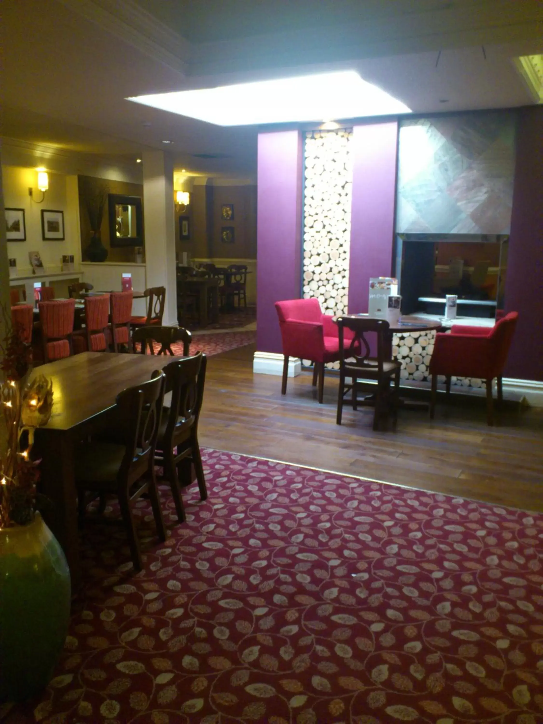 Lounge or bar, Restaurant/Places to Eat in Thomas Arms Hotel