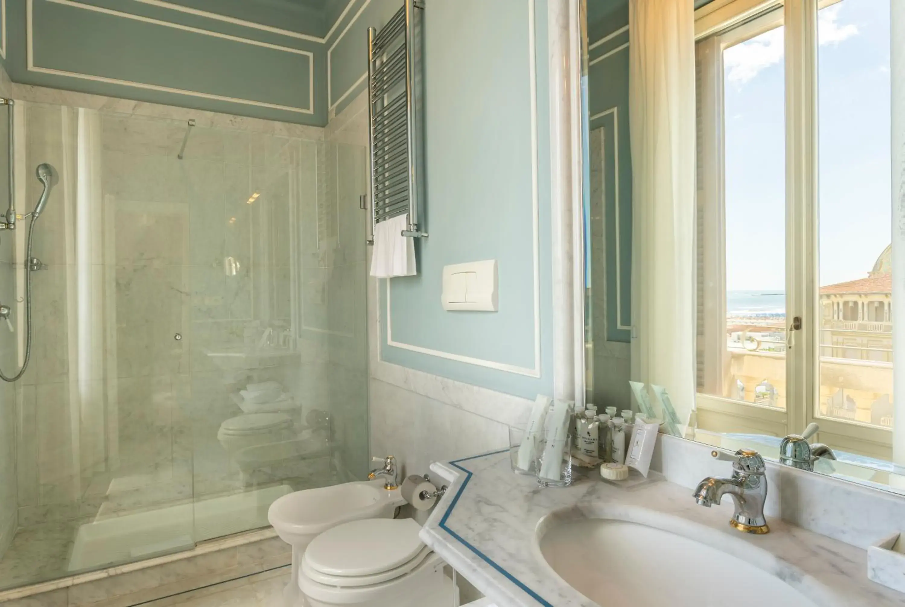 Bathroom in Grand Hotel Principe Di Piemonte
