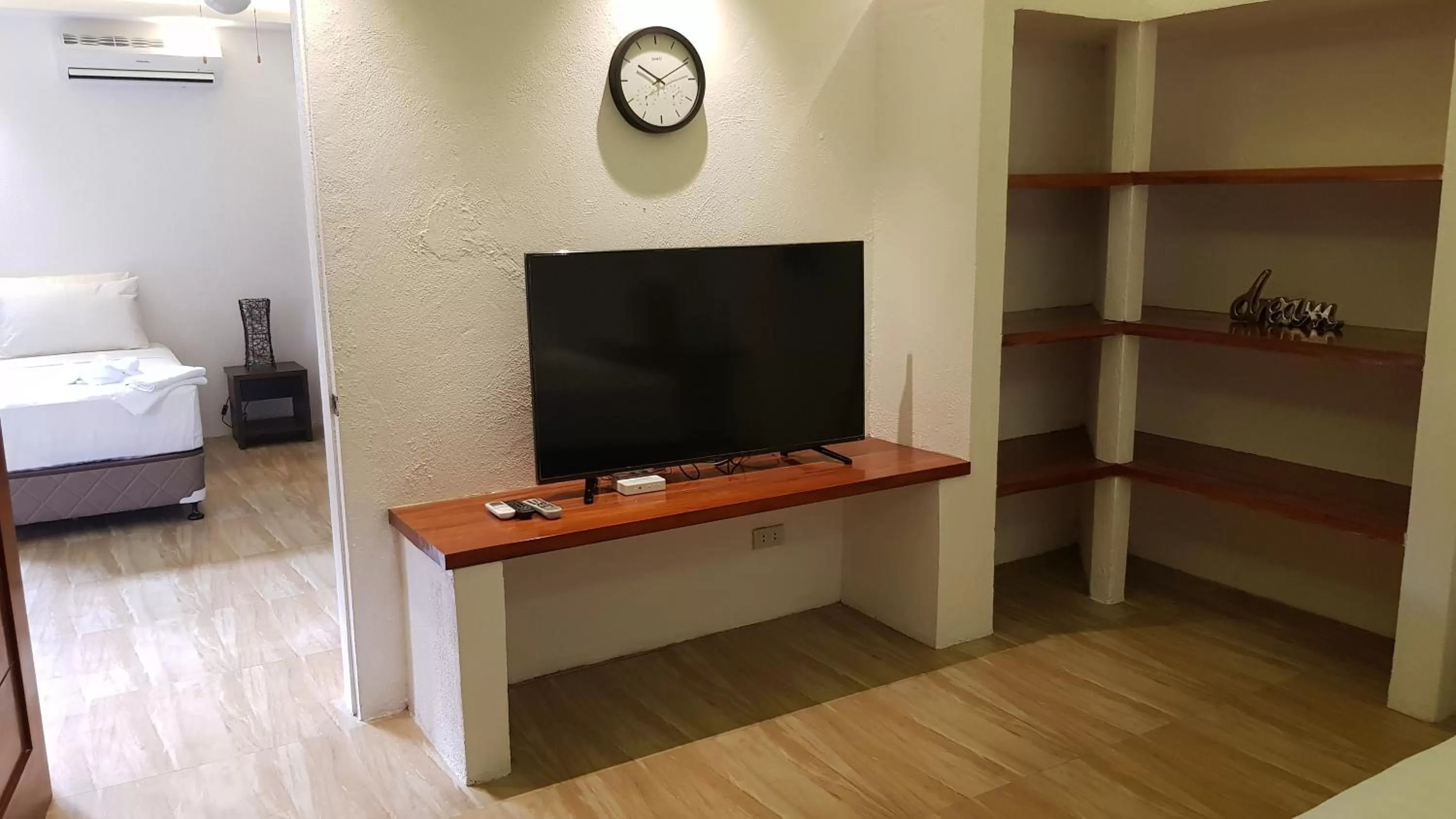 Bedroom, Bed in Scent of Green Papaya