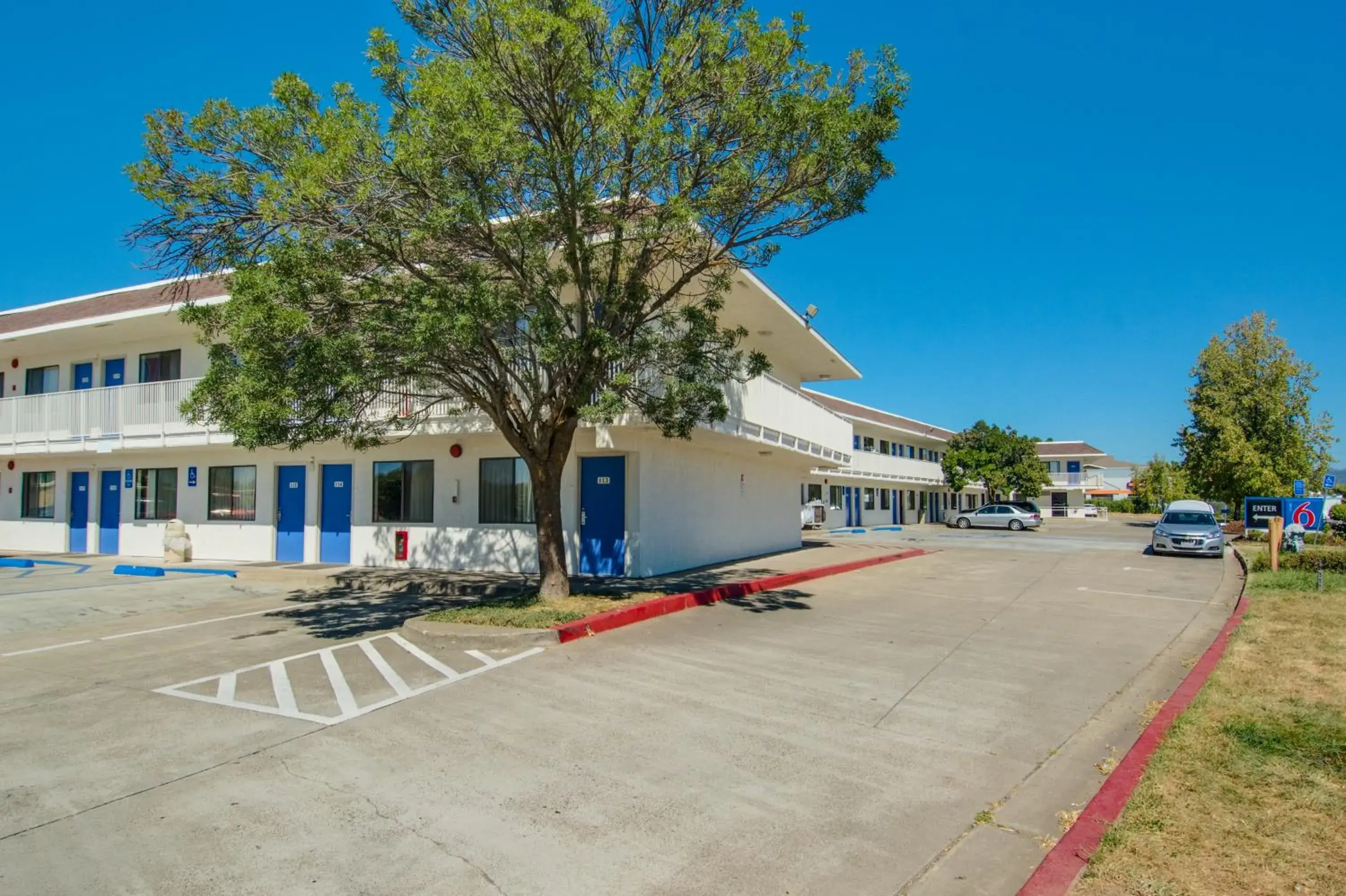 Facade/entrance in Motel 6-Redding, CA - North Facade/entrance in Motel 6-Redding, CA - North