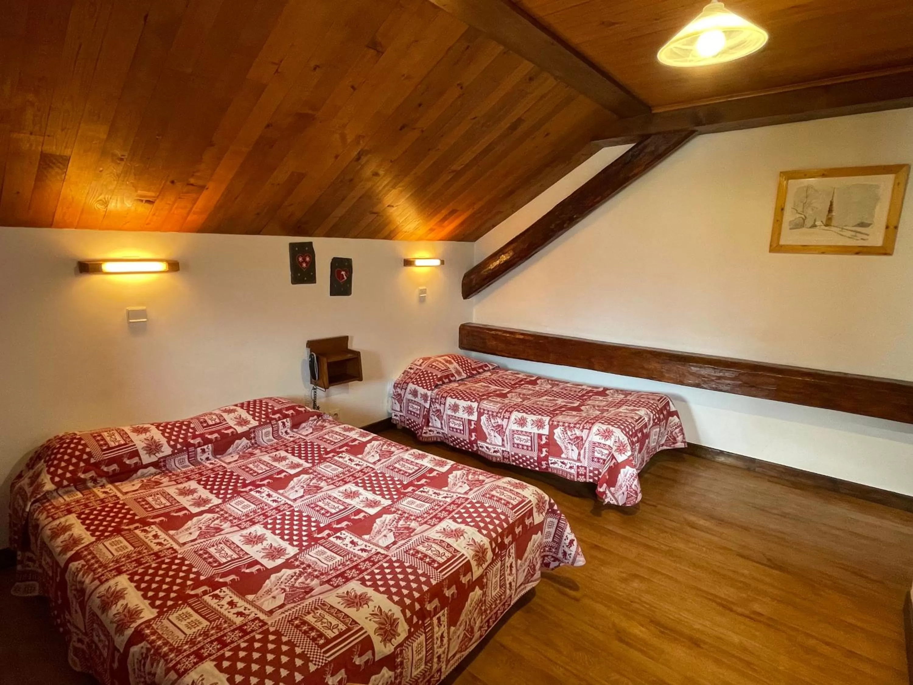 Bed in Hotel Les Granits