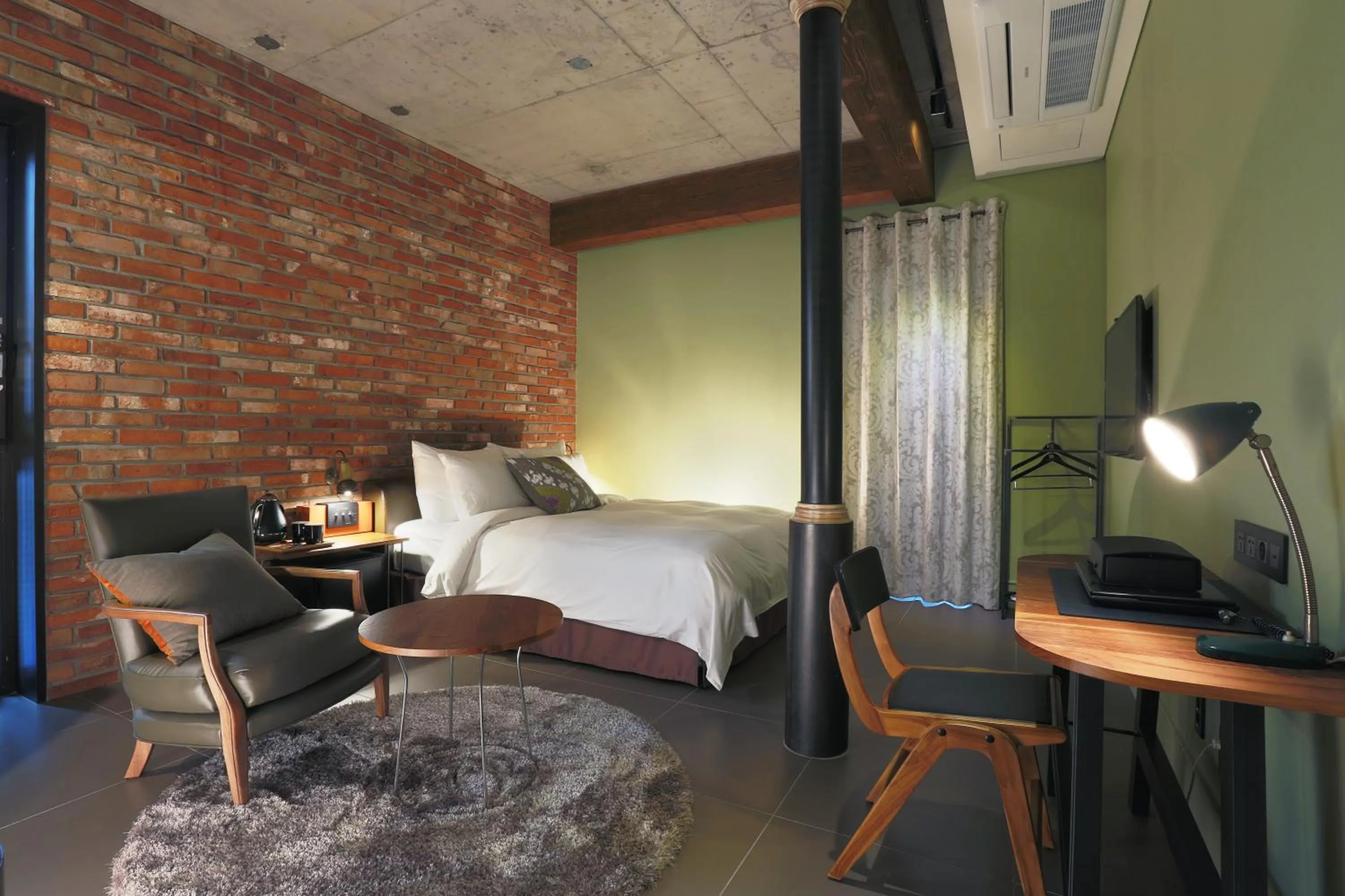 Photo of the whole room, Bed in Boutique Hotel Loft