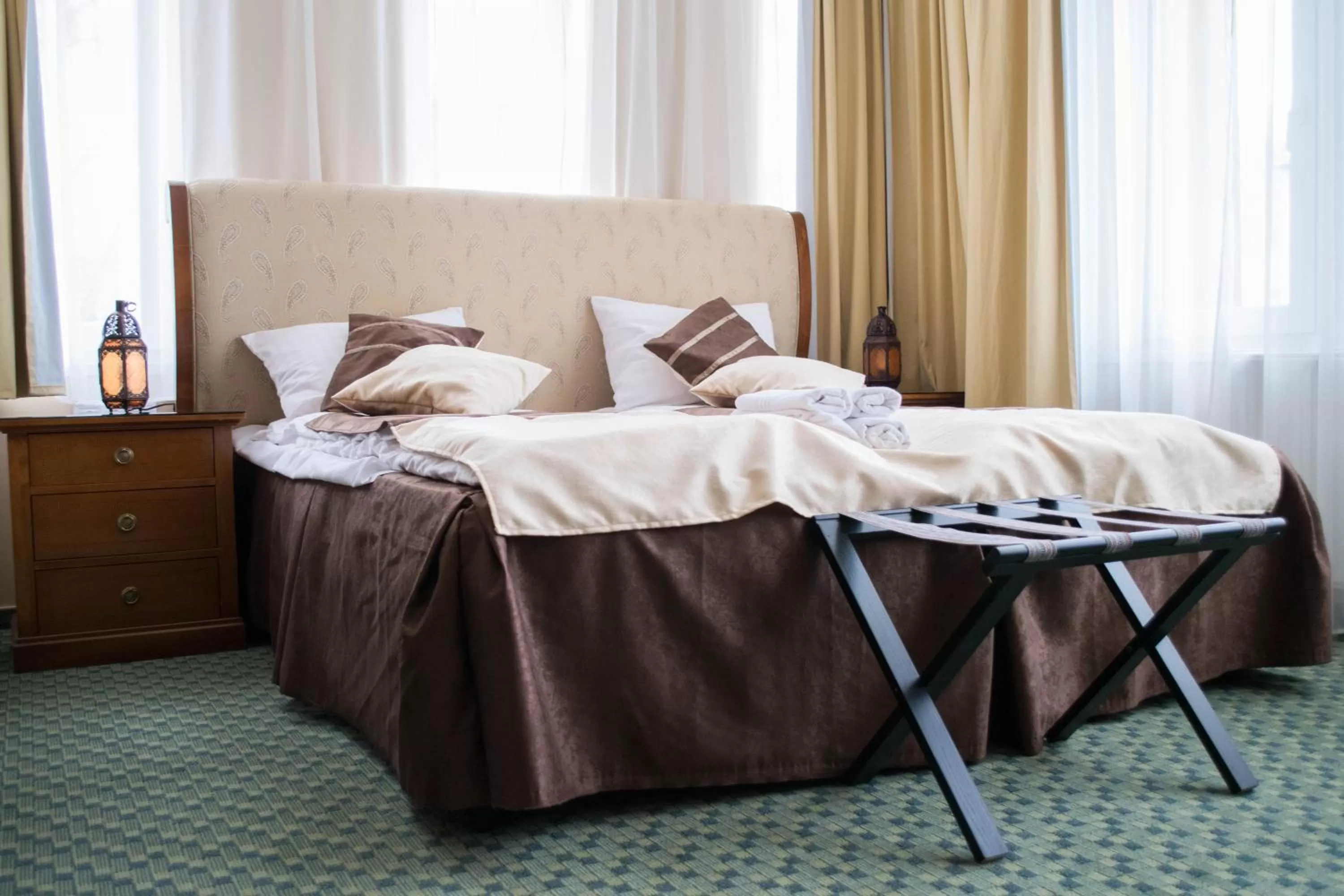 Bedroom, Bed in Petra Hotel