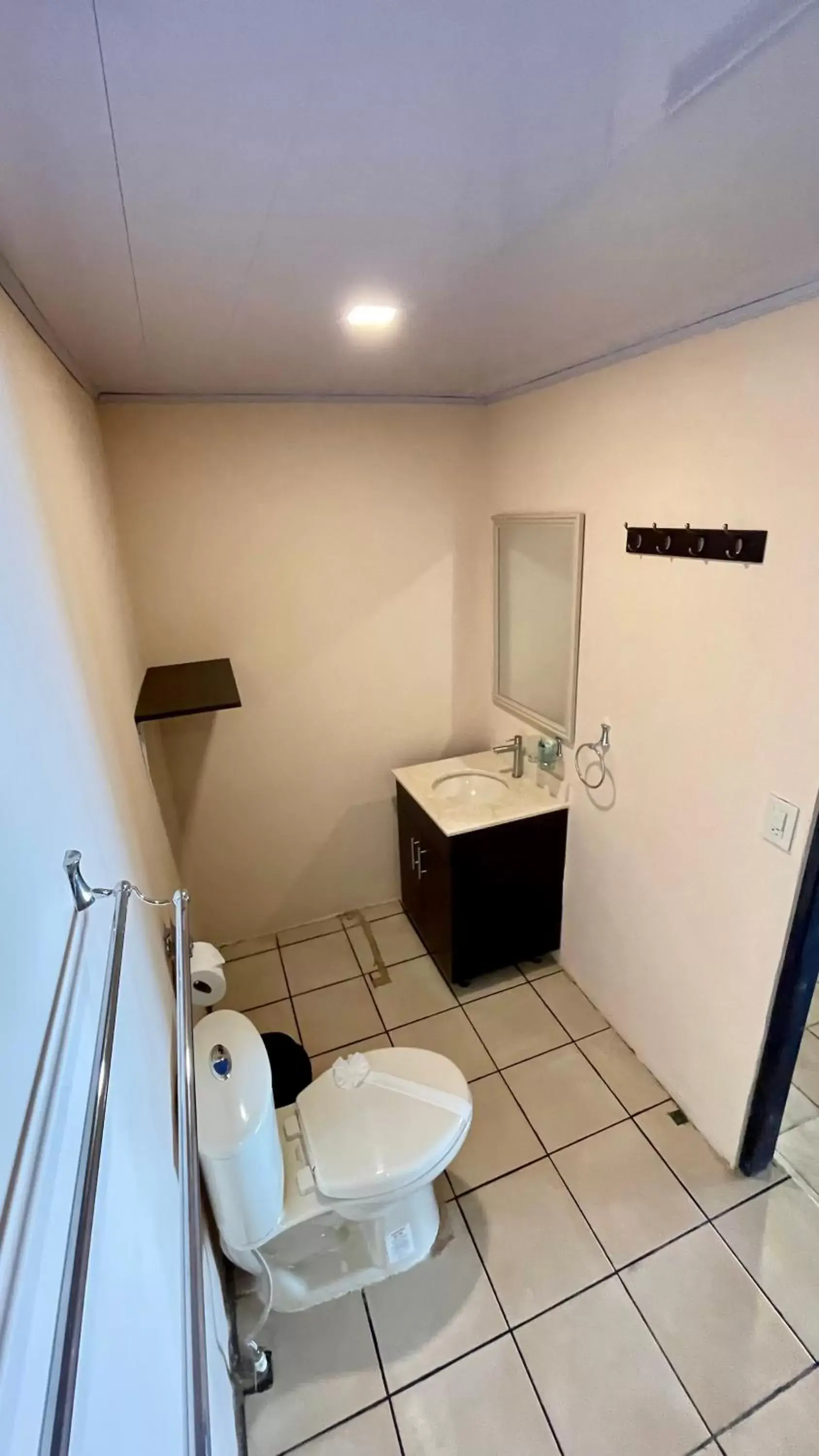 Bathroom in Hotel Beachfront Vista Hermosa