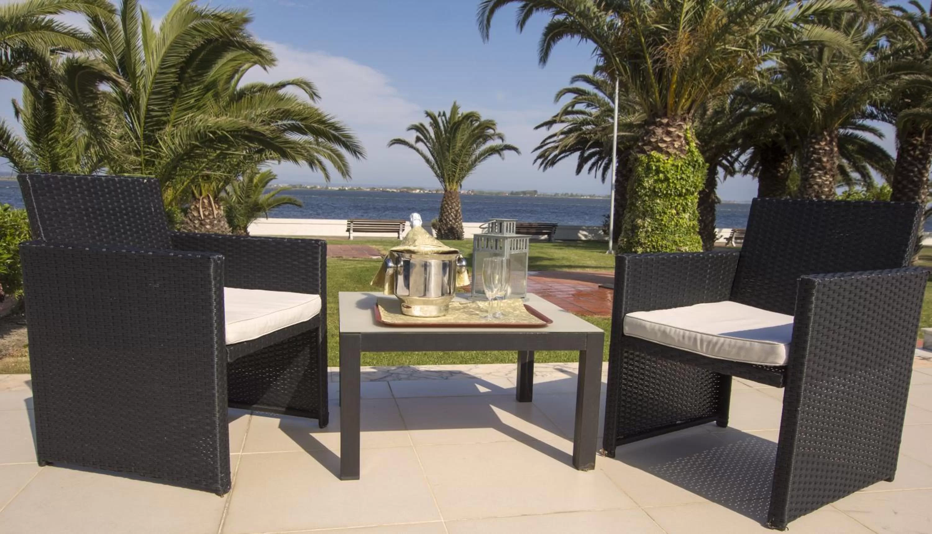 Patio in Riabela Inn