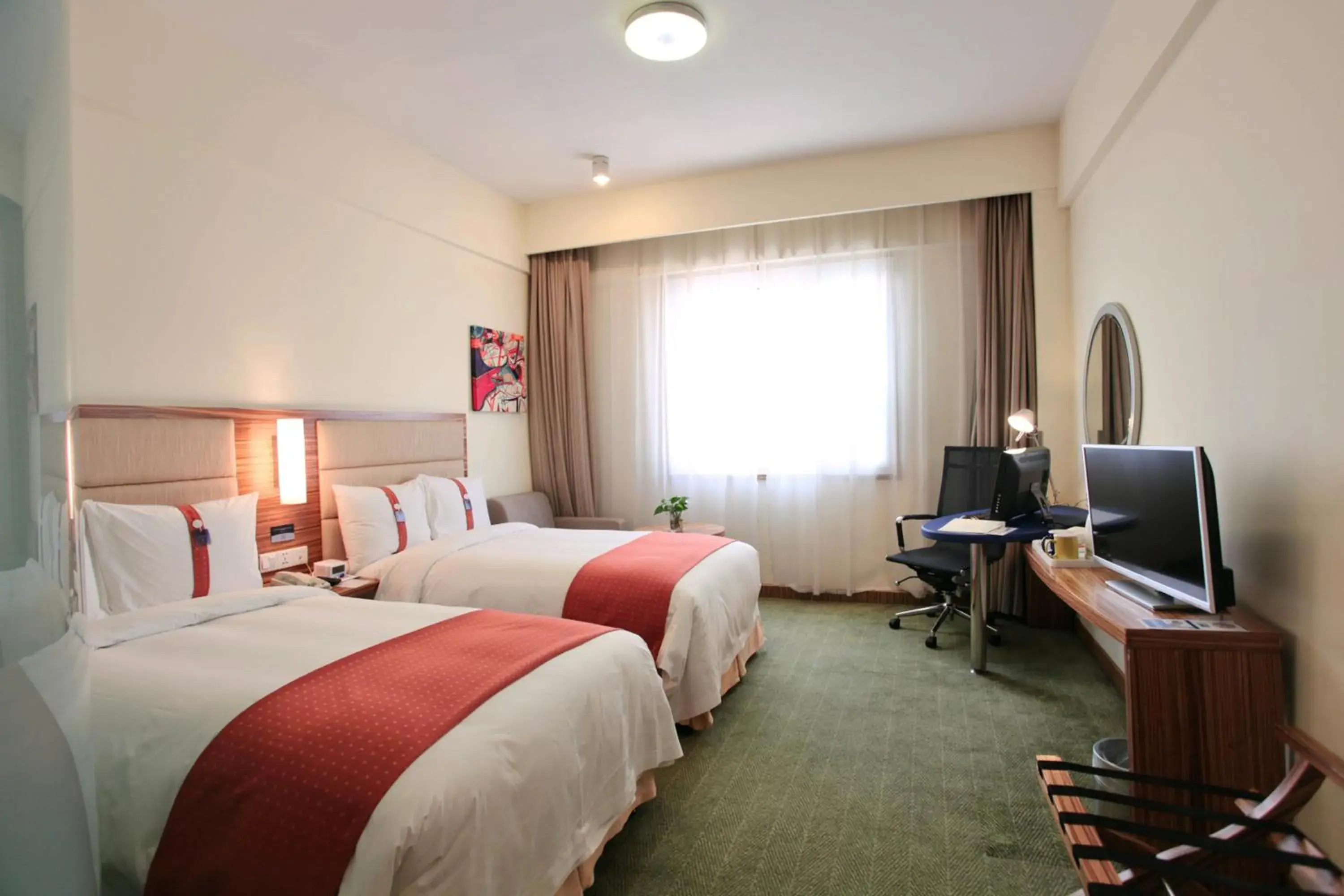 Photo of the whole room, Bed in Holiday Inn Express Hefei South, an IHG Hotel