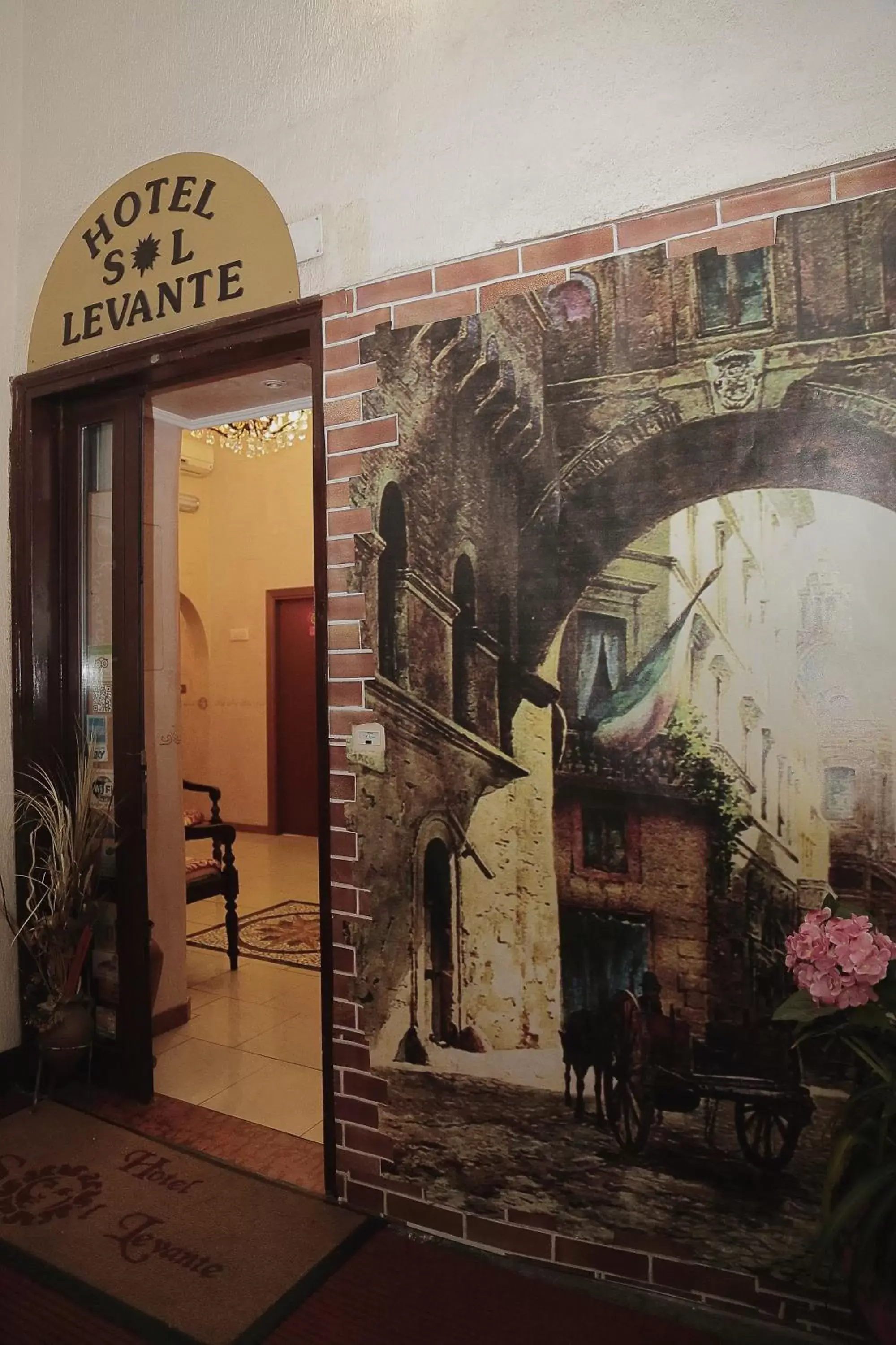 Facade/entrance in Hotel Sol Levante