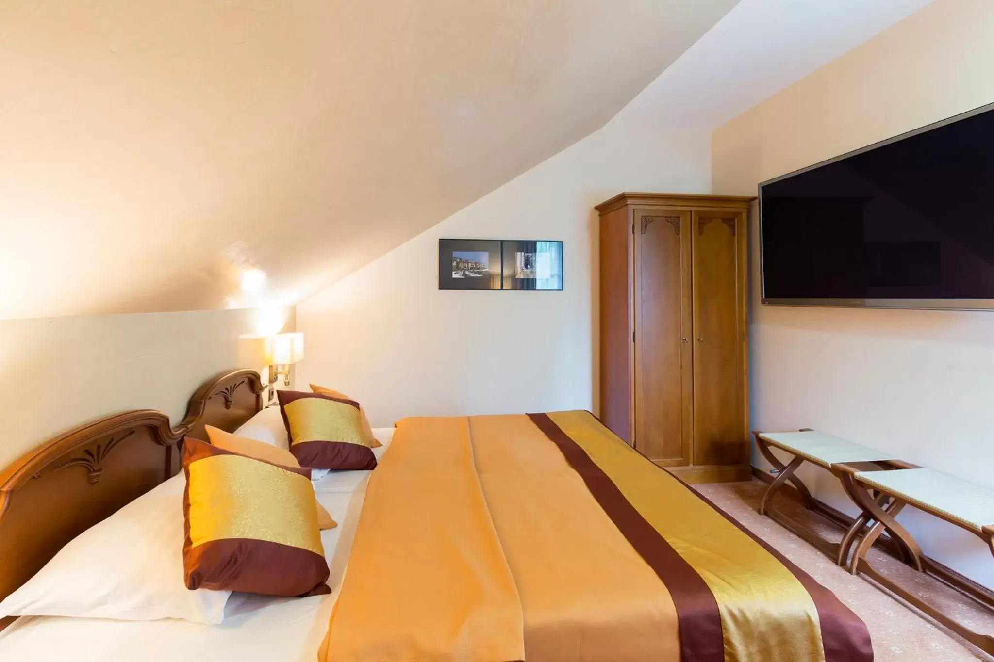 Bed in Hotel Sacher Baden