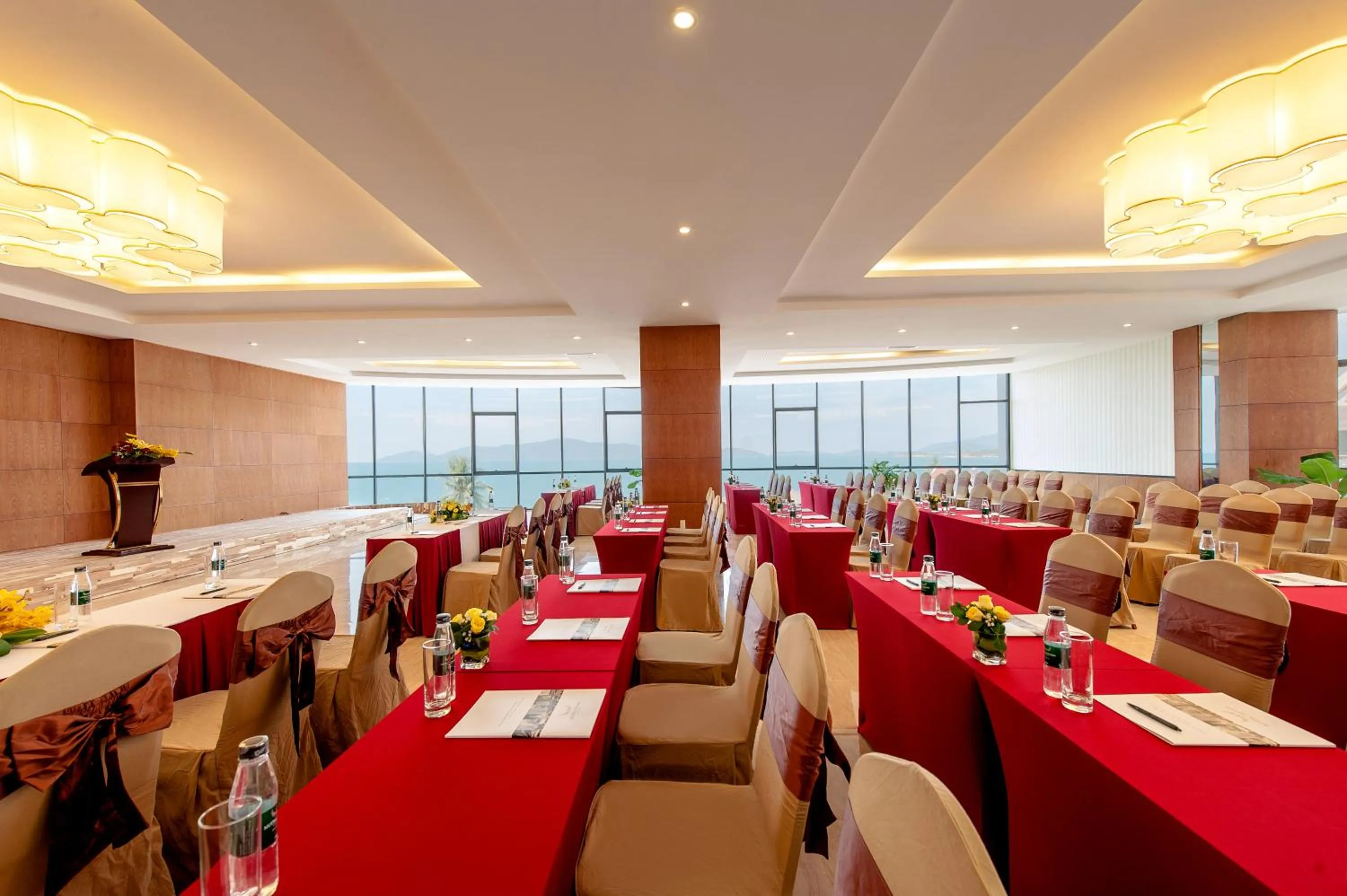 Business facilities in Muong Thanh Grand Nha Trang Hotel