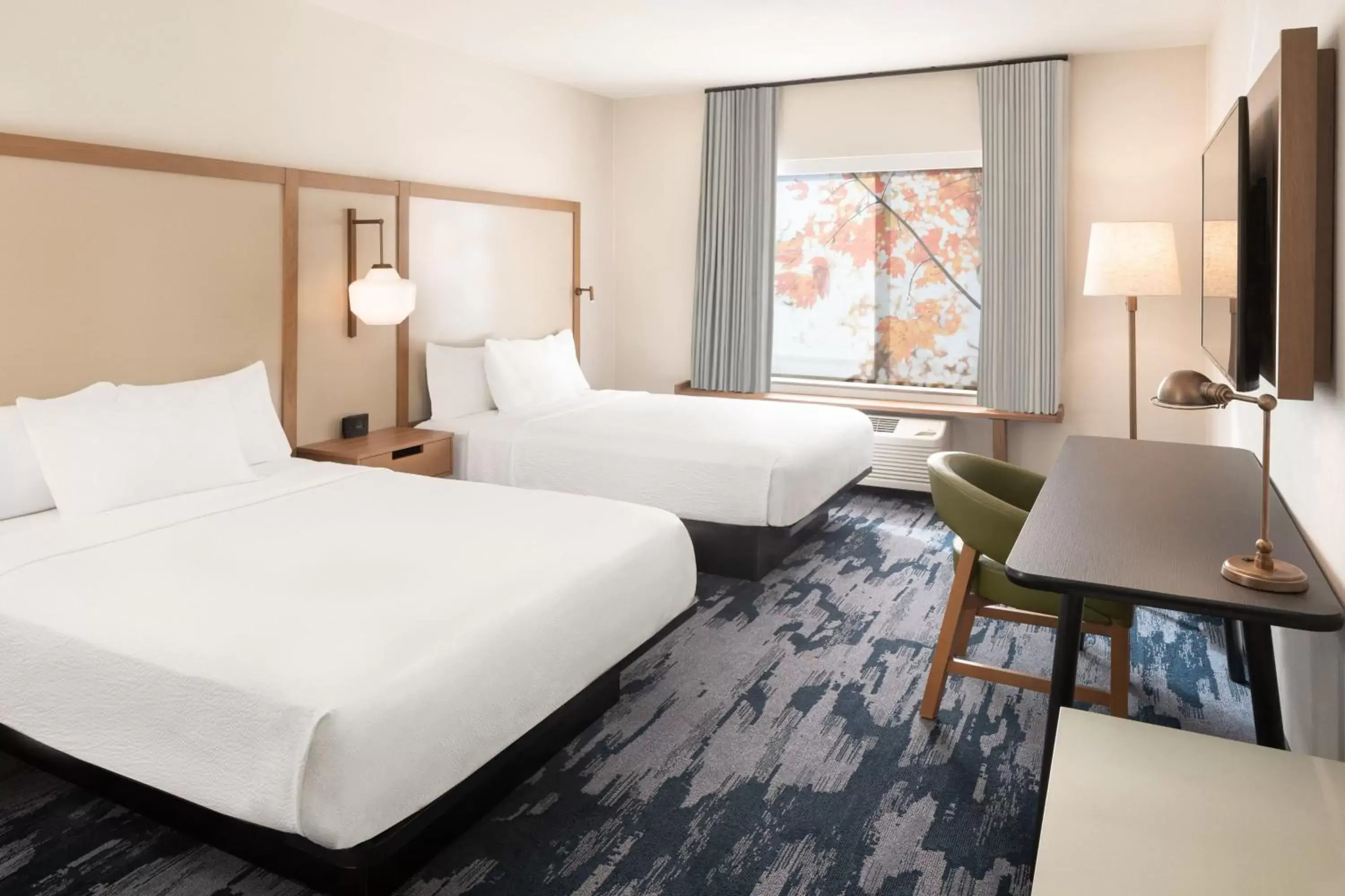 Photo of the whole room, Bed in Fairfield Inn & Suites by Marriott Fresno North/Shaw Avenue