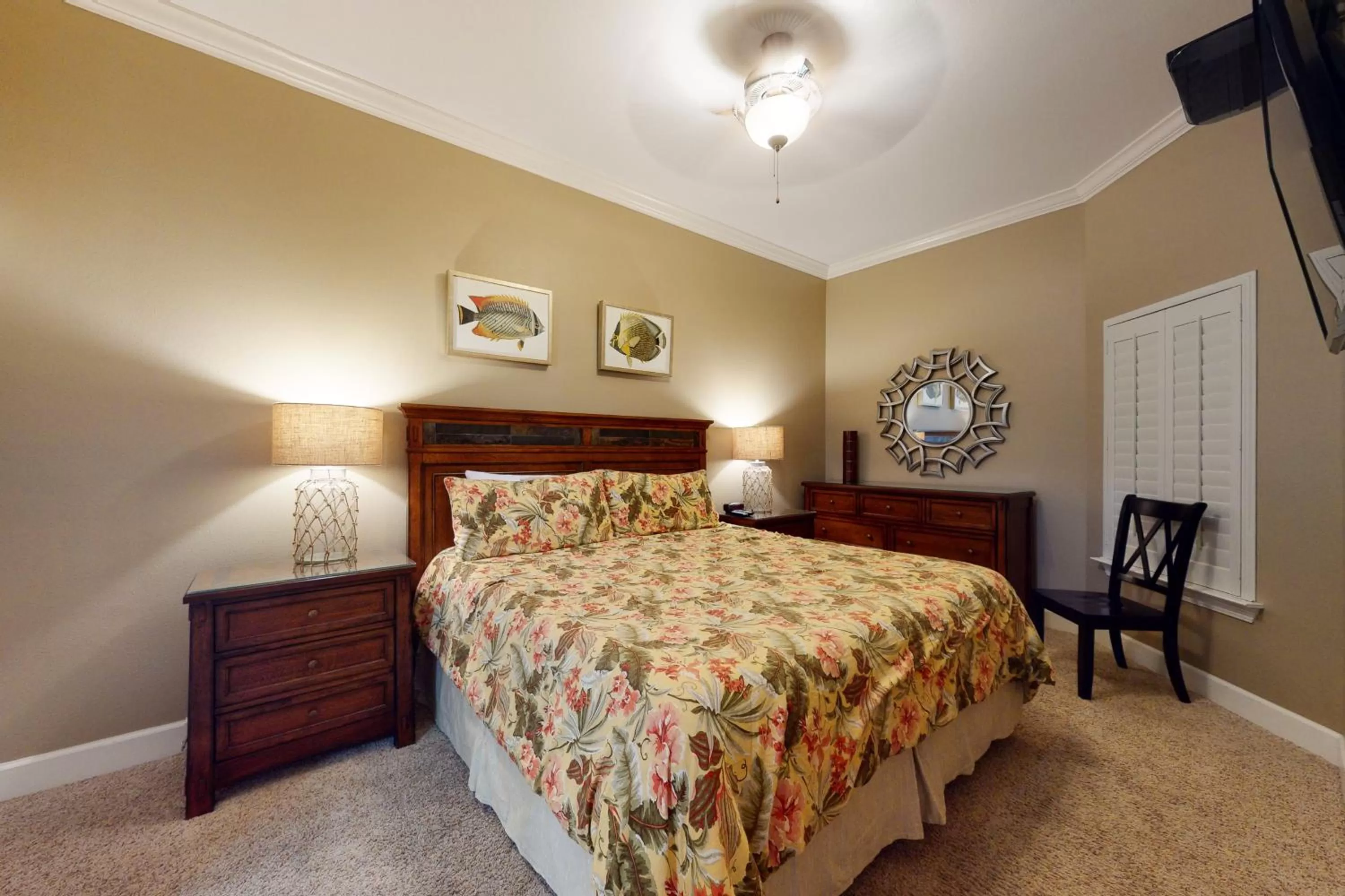 Bed in Phoenix West II #1916