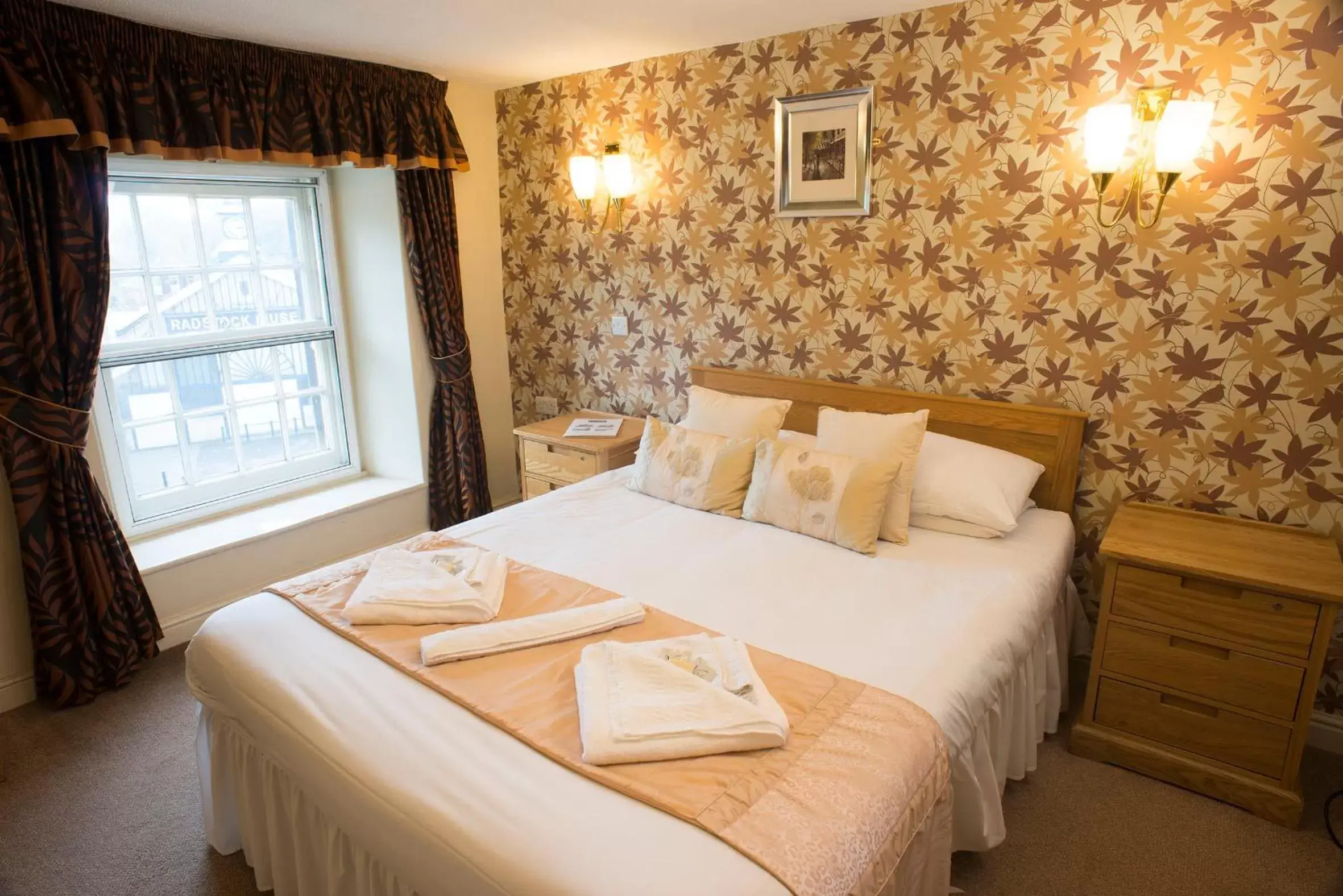 Double Room in Radstock Hotel near Bath