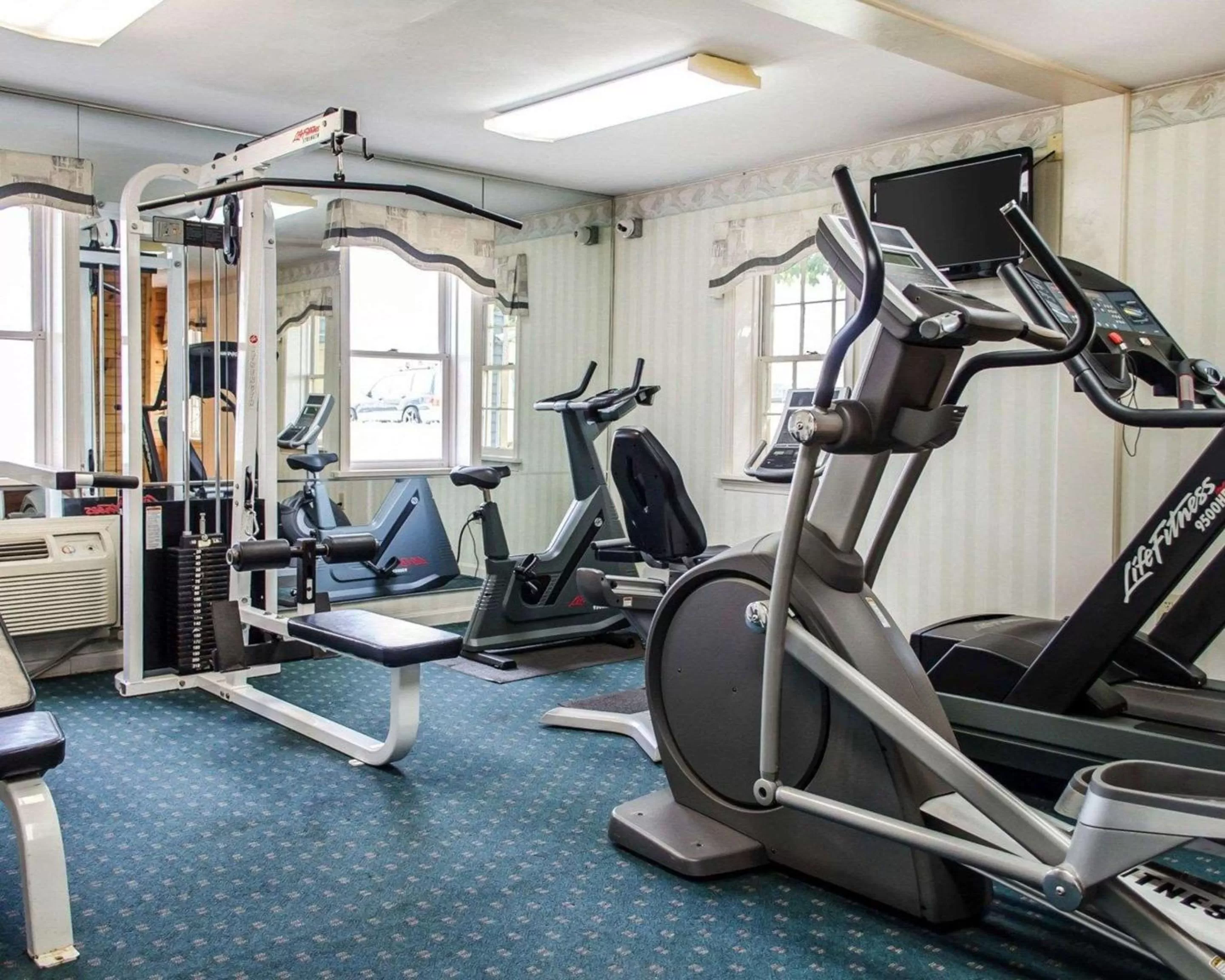 Fitness centre/facilities in Clarion Inn Strasburg - Lancaster