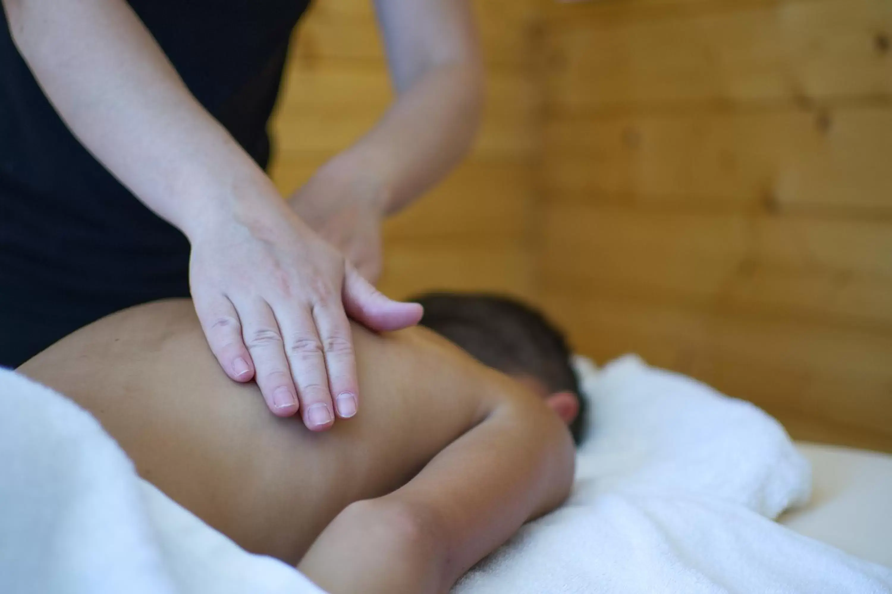Massage in Logis Centrotel et Spa Bulles d'Allier