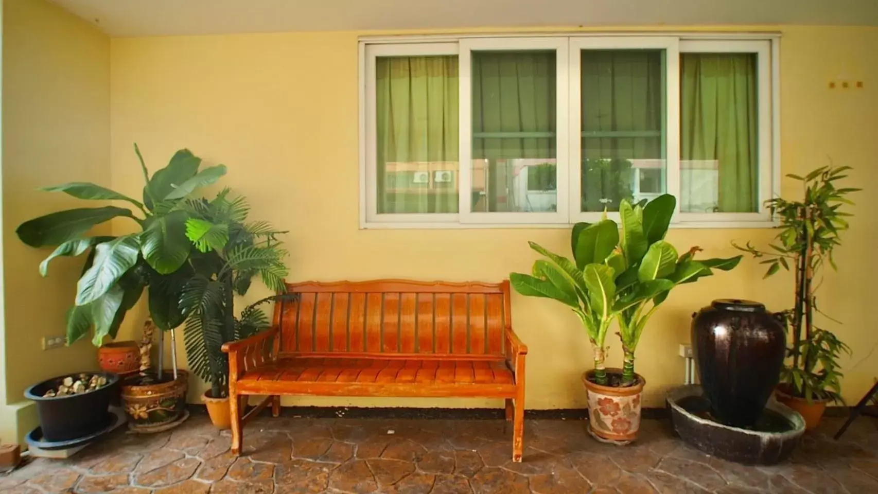 Garden view in Salin Home Hotel Ramkhamhaeng Garden view in Salin Home Hotel Ramkhamhaeng