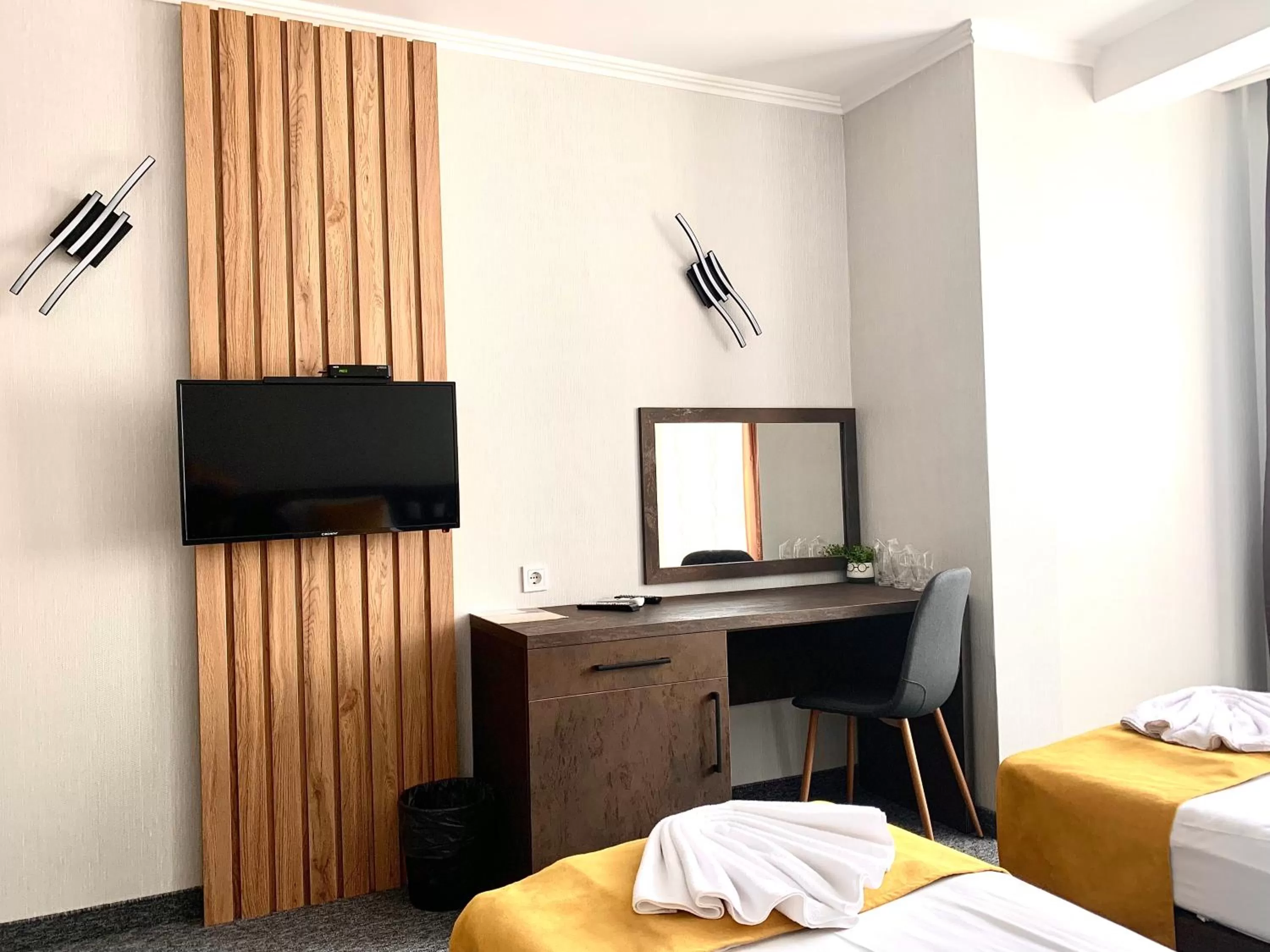 Photo of the whole room, Bed in Hotel Trayana