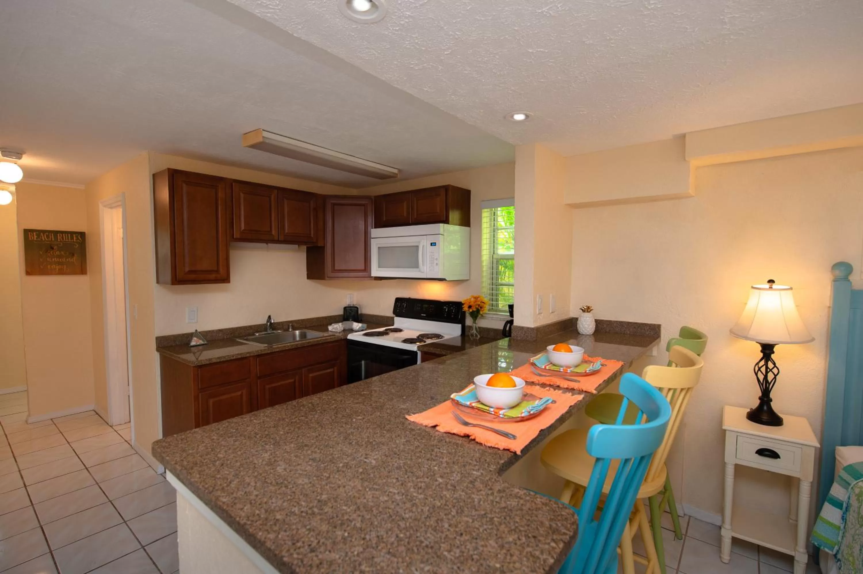 Kitchen or kitchenette in Cedar Cove Resort & Cottages