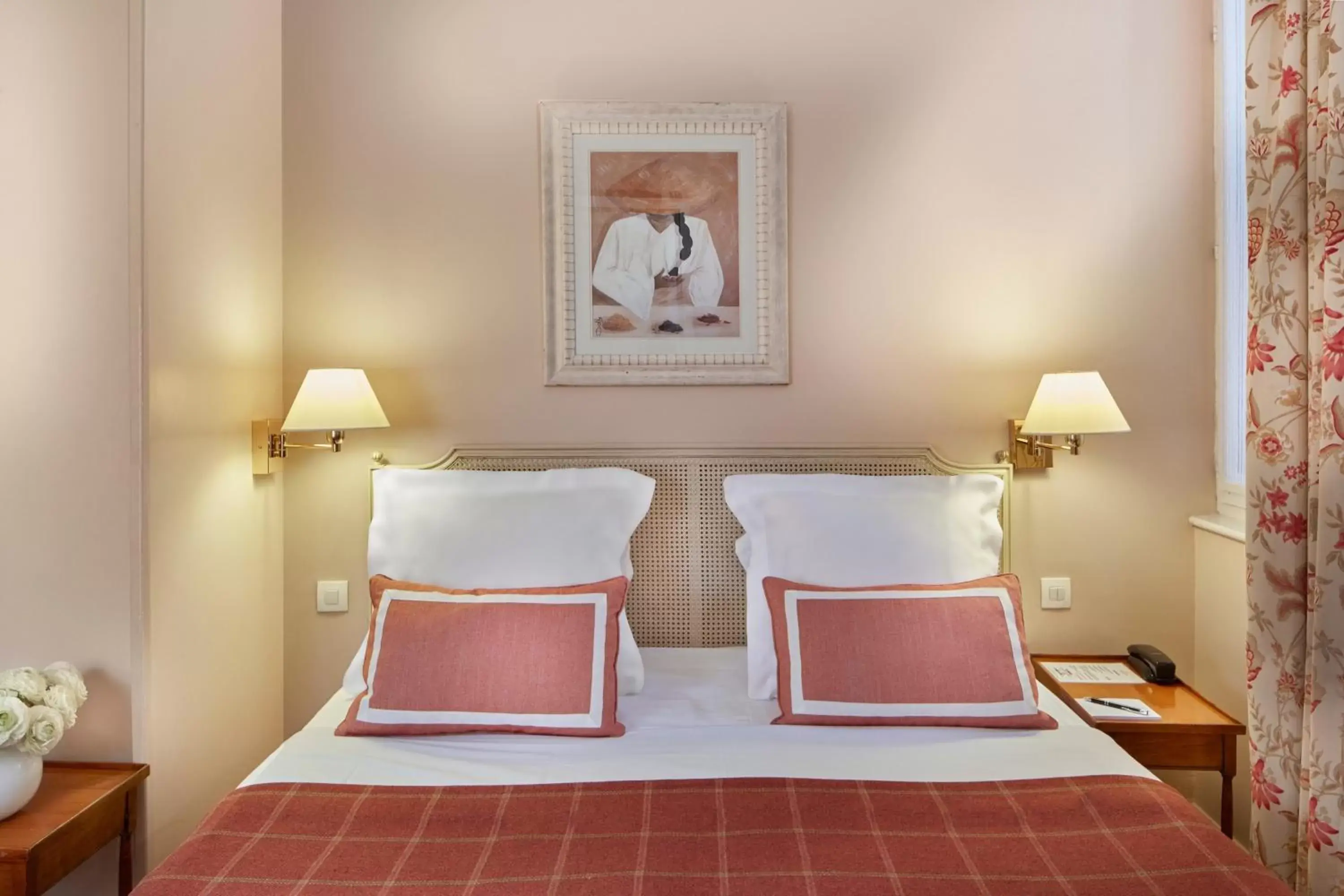 Superior Double/Twin Room in Relais Du Louvre Superior Double/Twin Room in Relais Du Louvre