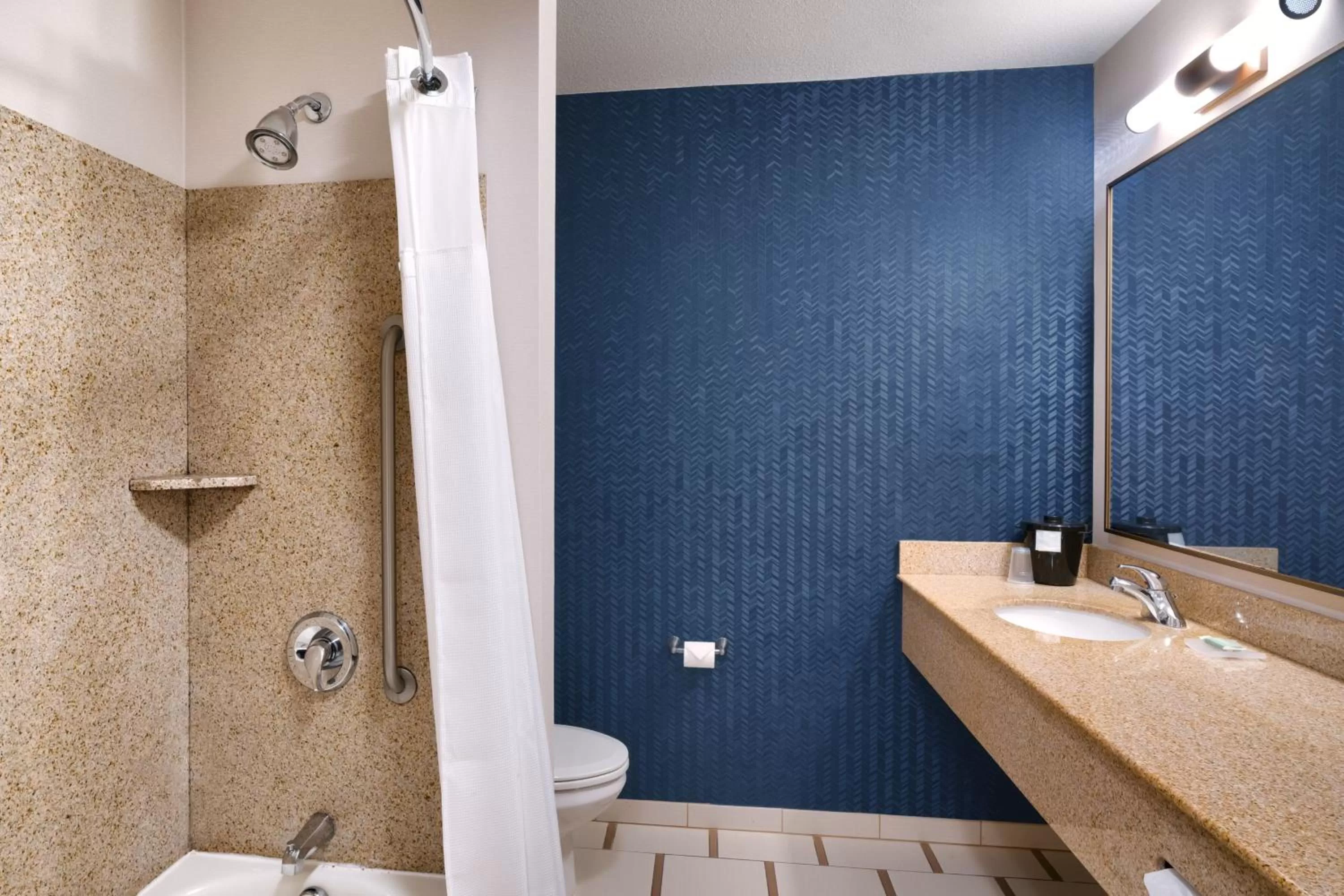 Photo of the whole room in Fairfield Inn & Suites by Marriott Yakima