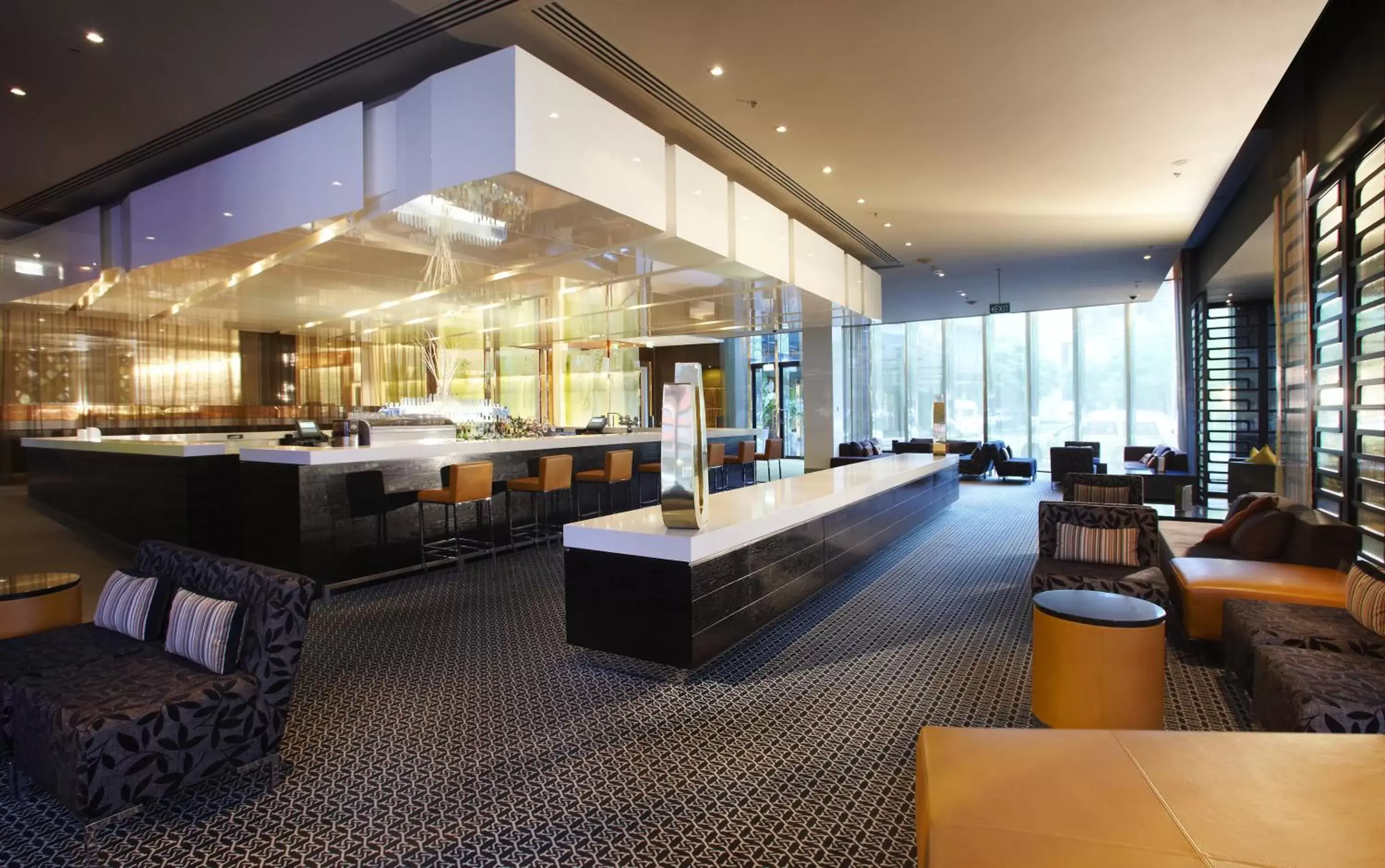 Lounge or bar, Restaurant/Places to Eat in Crown Promenade Melbourne